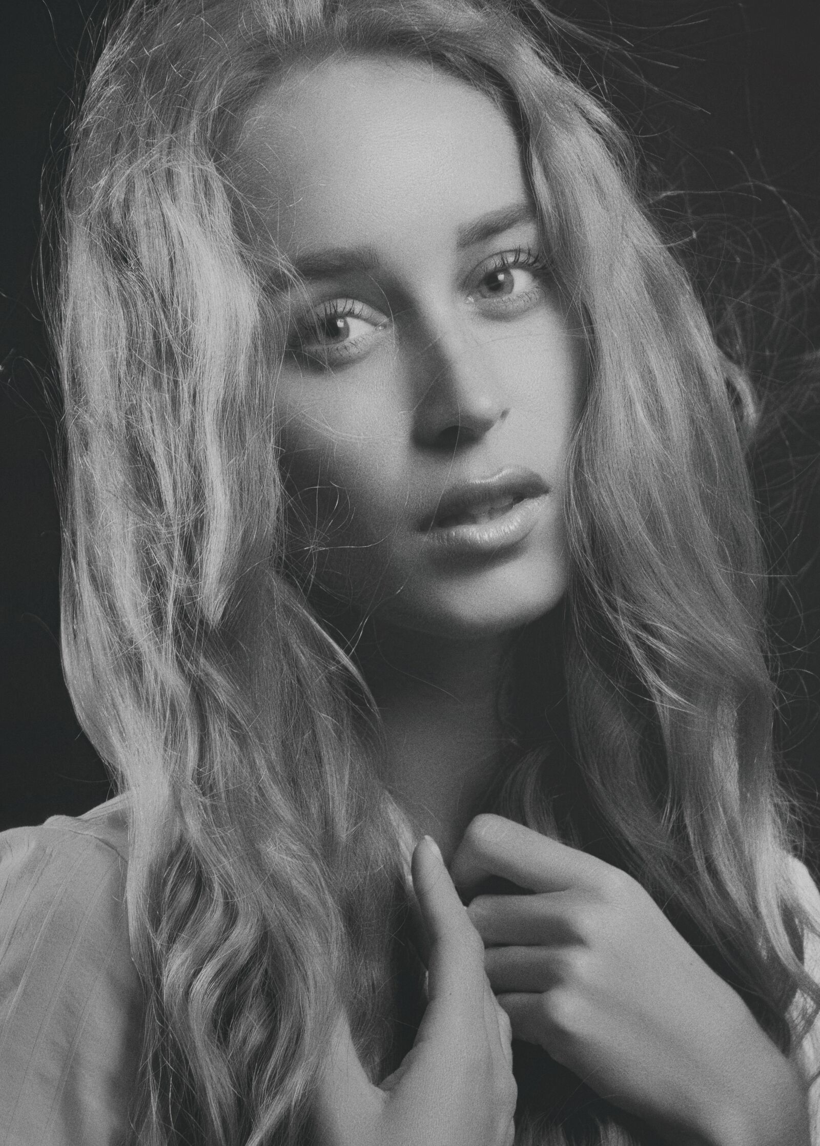 Nikon D5300 sample photo. Girl, monochrome, retro photography