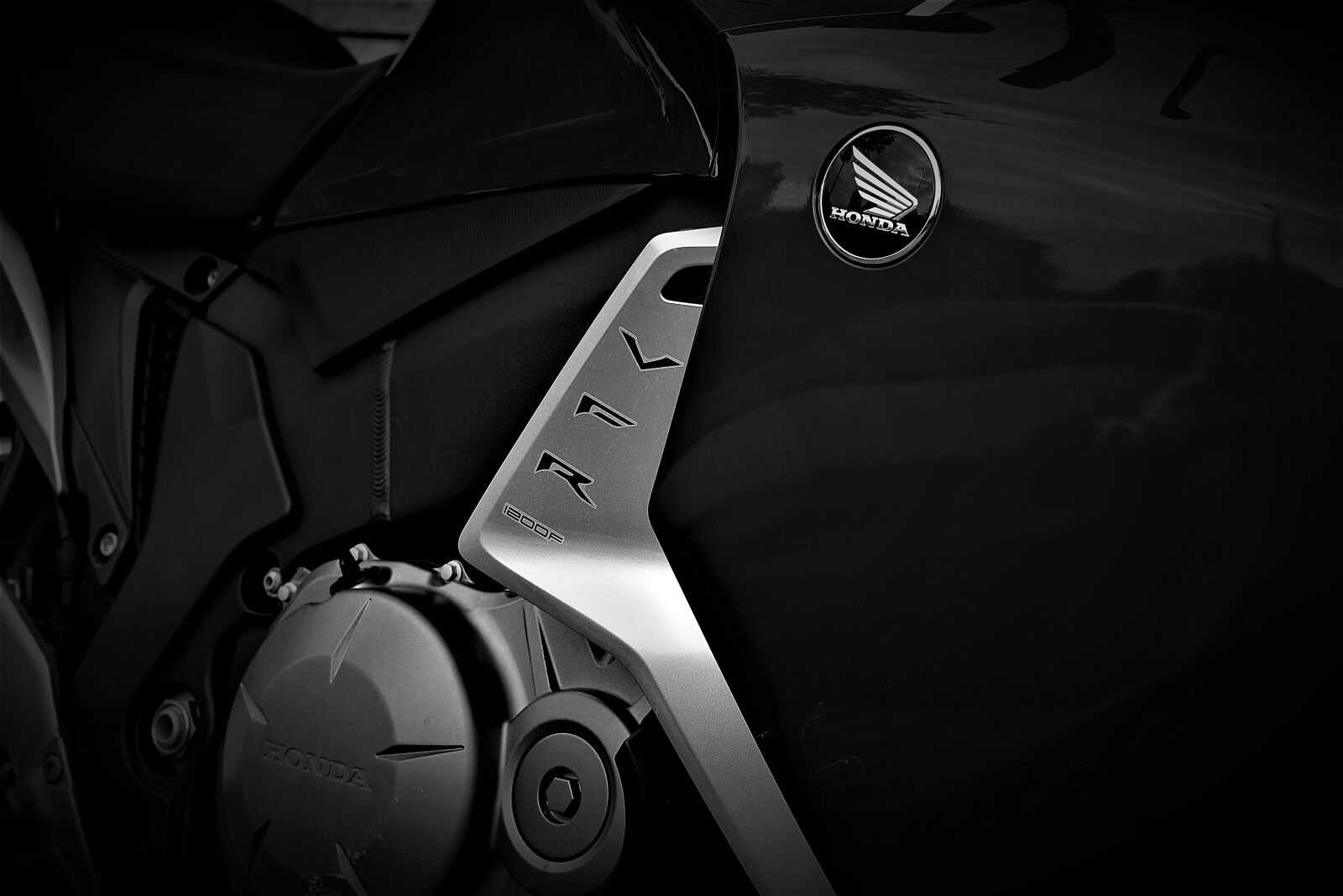 Nikon 1 J5 sample photo. Engine, honda, vfr1200 photography
