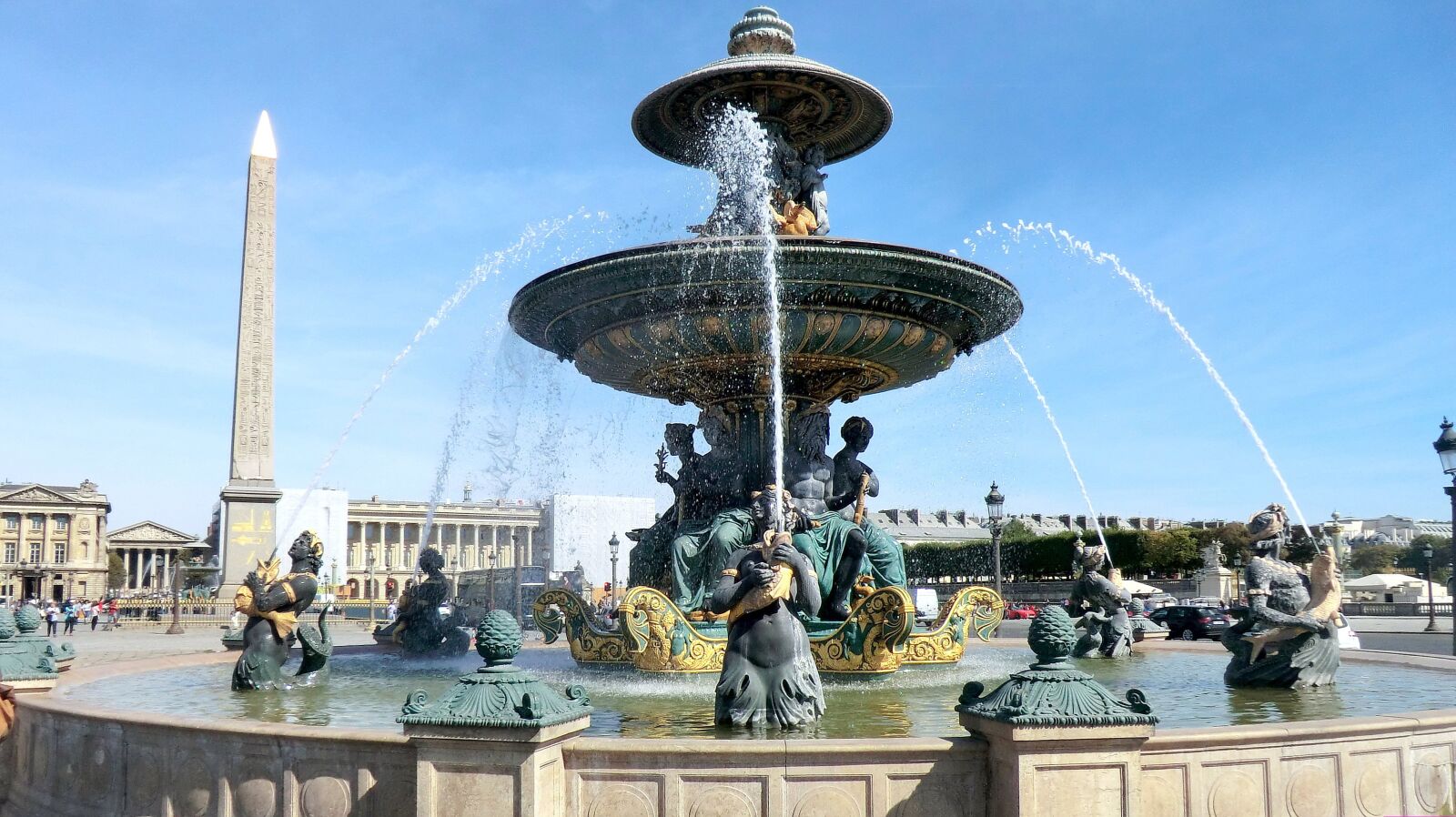 CASIO EX-H20G sample photo. Fontaine des mers, river photography