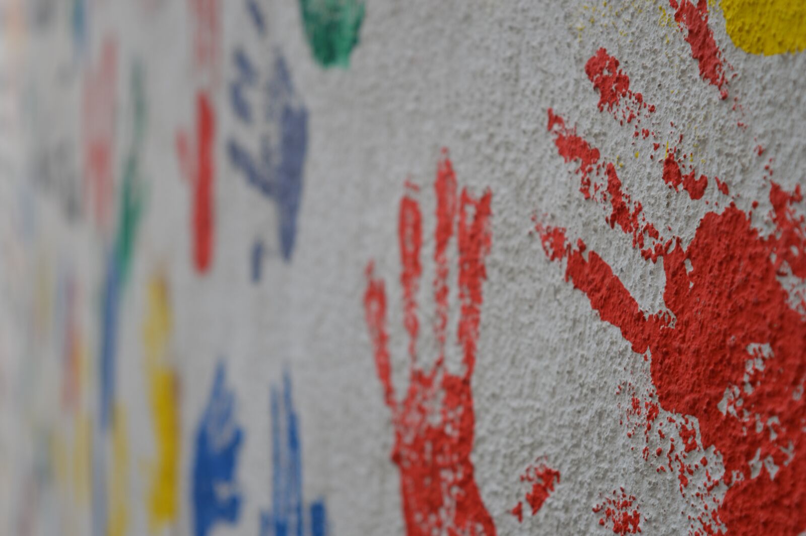 Nikon D3200 sample photo. Wall, hands, painting photography