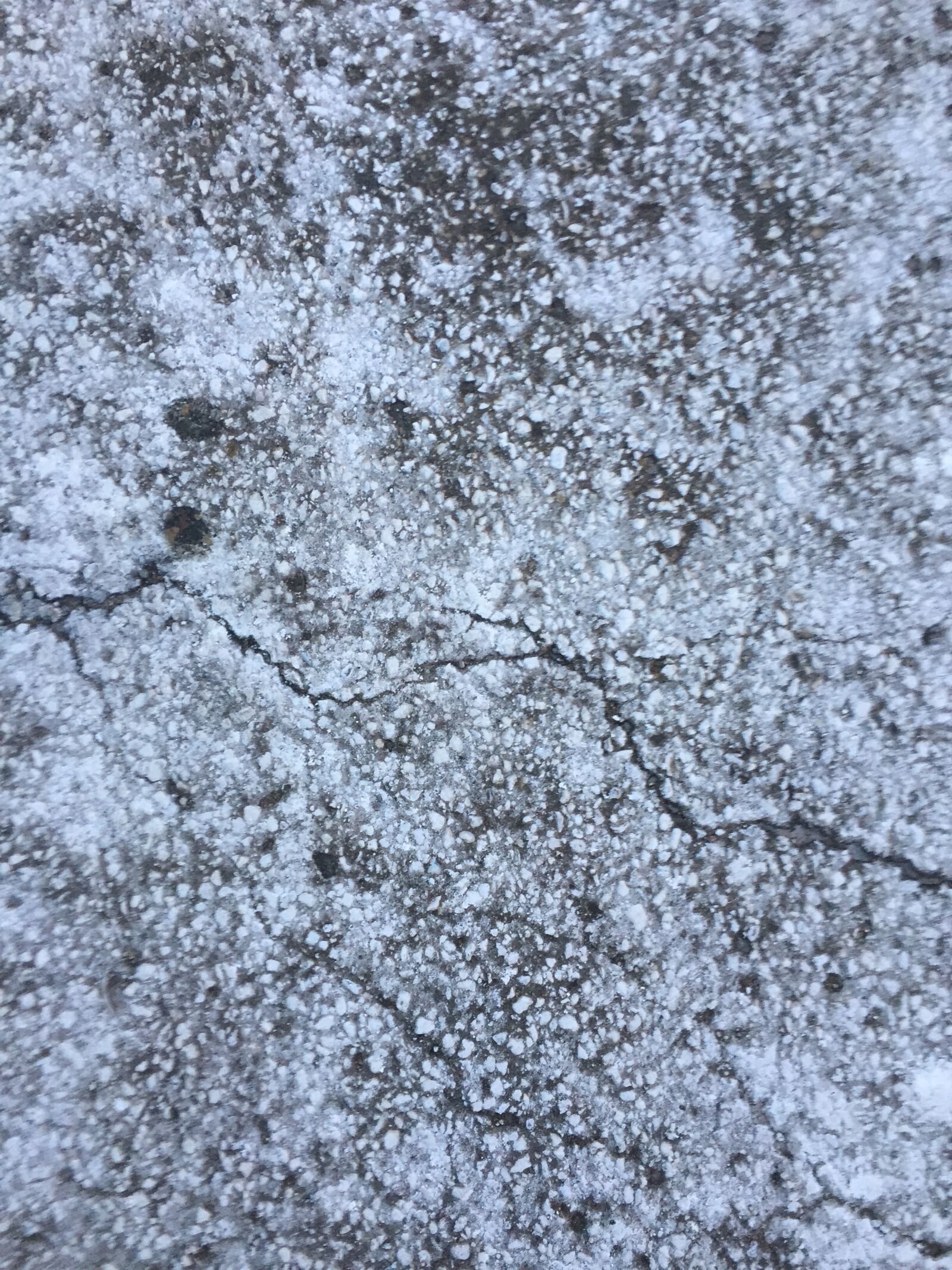 iPhone 6 back camera 4.15mm f/2.2 sample photo. Pattern, snow, driveway photography