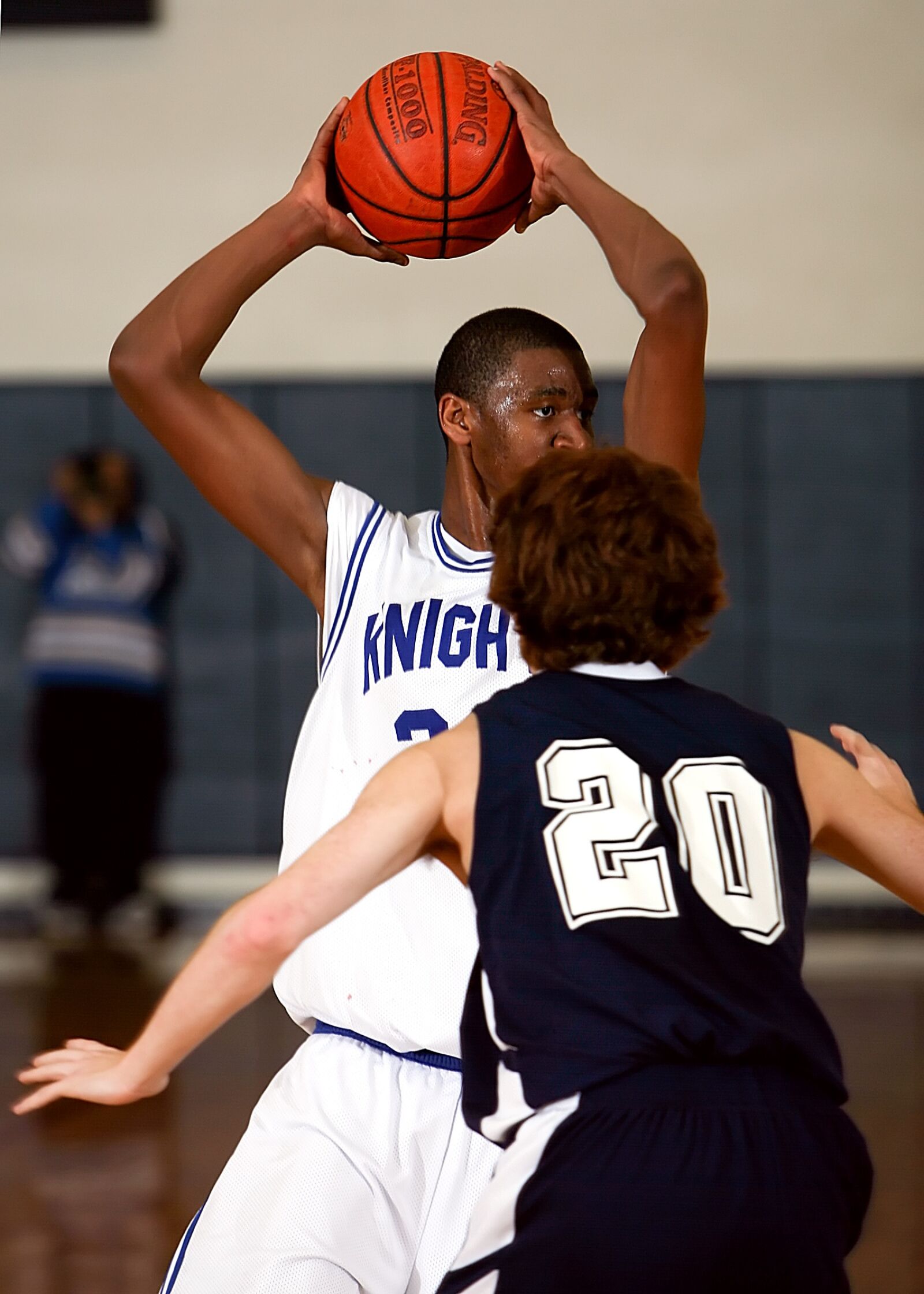 Canon EOS-1D Mark II N sample photo. Basketball, player, ball photography