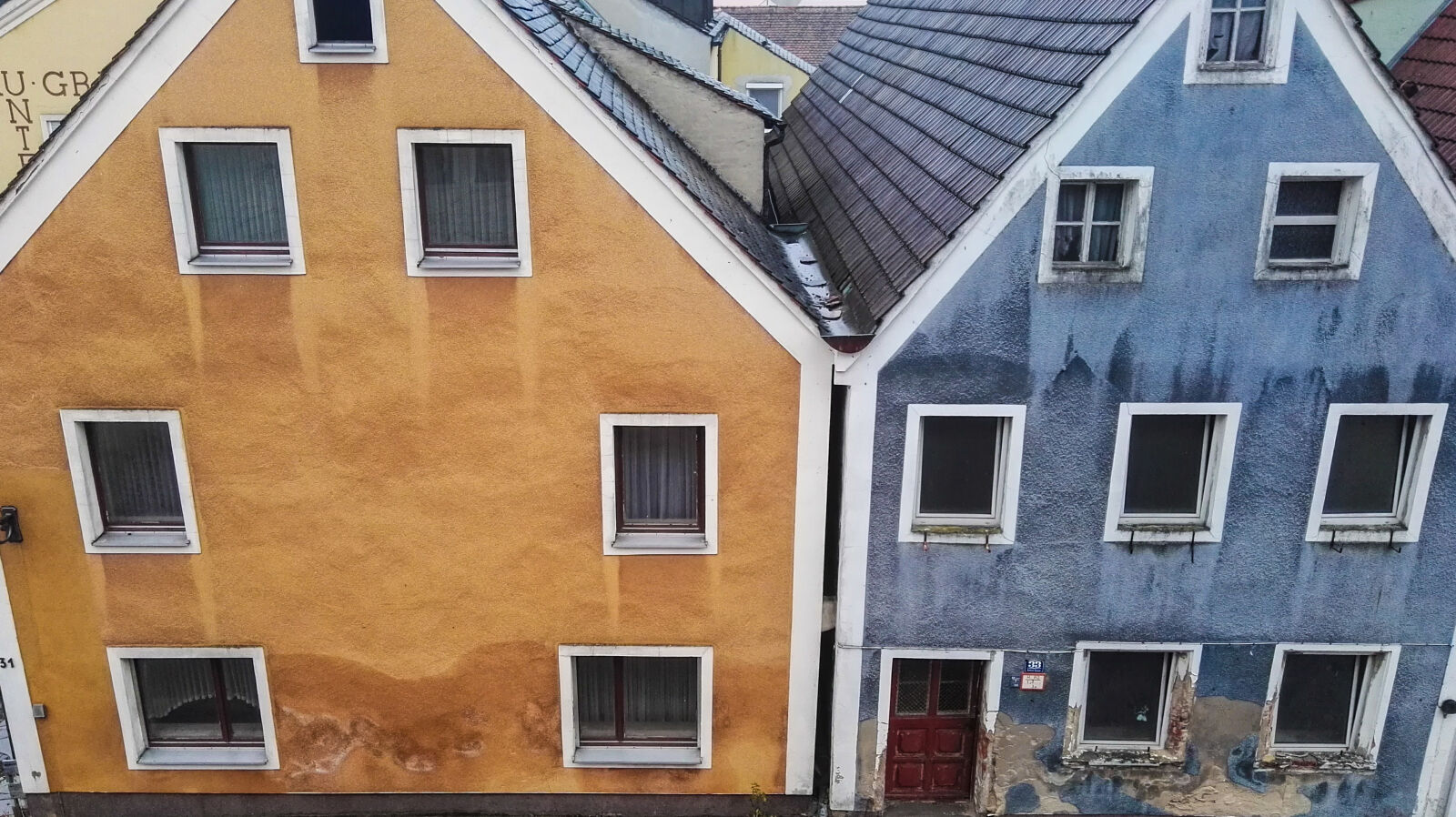 HUAWEI P8 sample photo. Buildings, colorful, homes, old photography