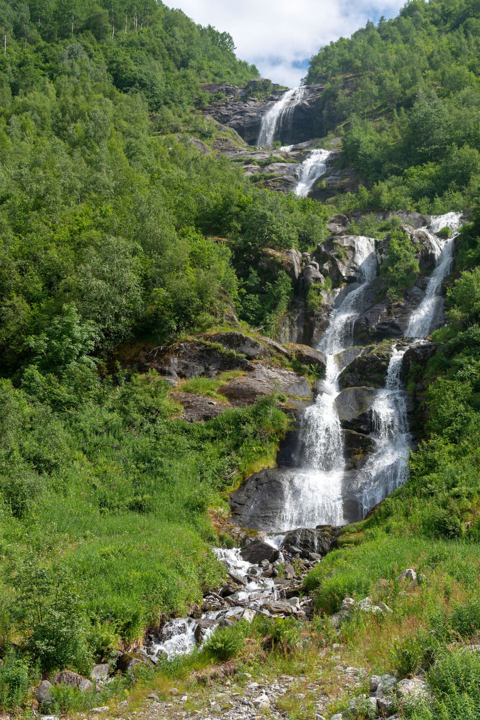 Nikon D7200 sample photo. Mountains, waterfall, nature photography