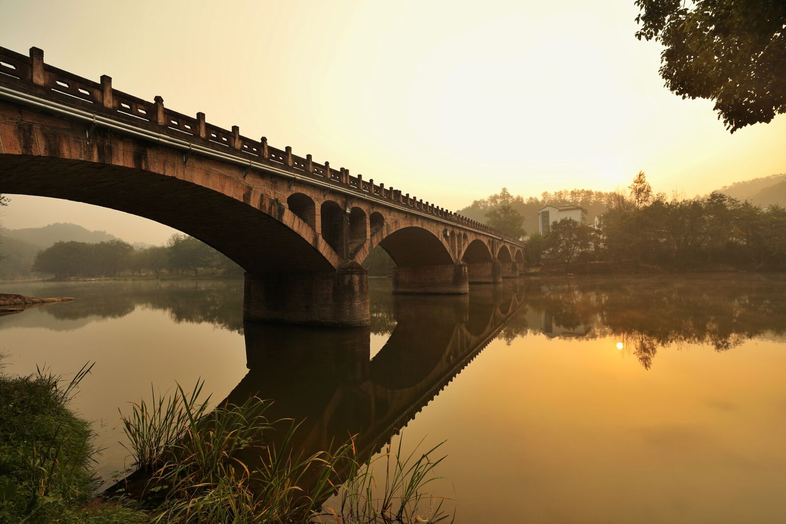 Canon EOS 5D Mark IV sample photo. Bridge, morning, calm photography