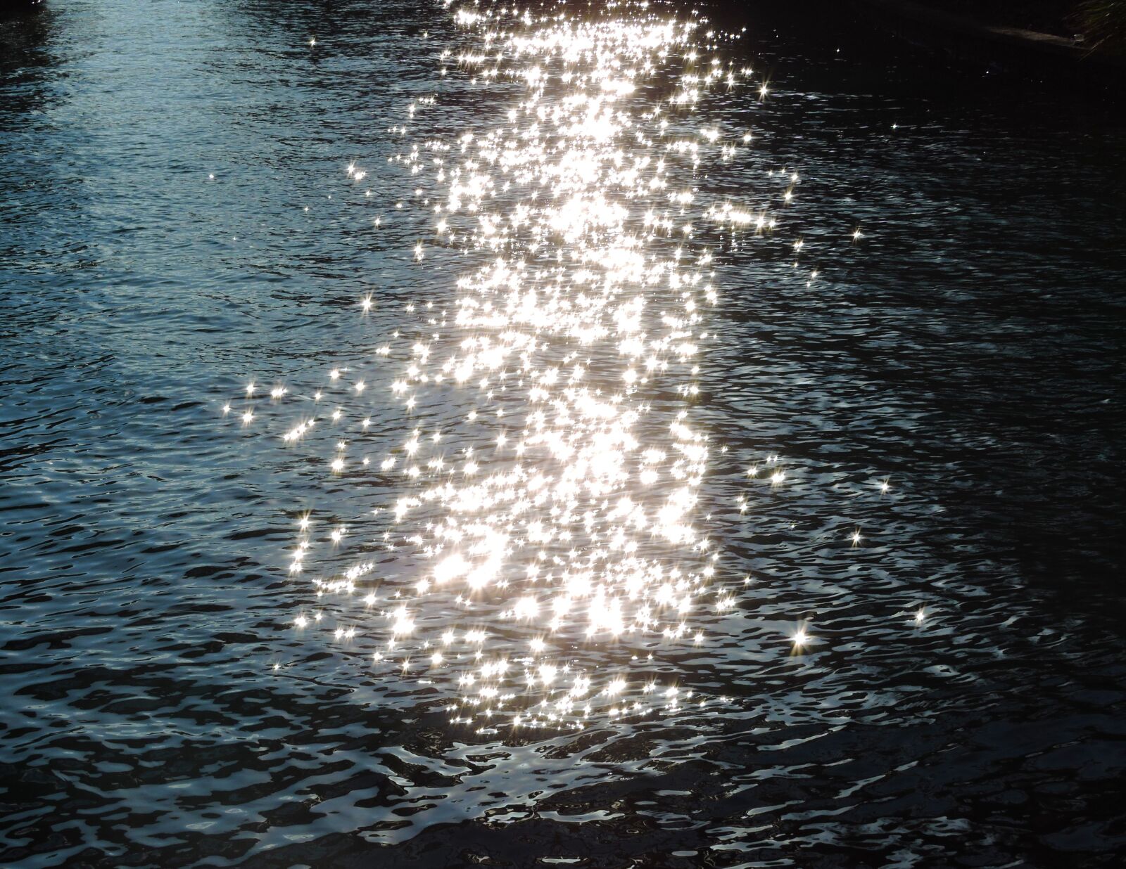 Nikon Coolpix P600 sample photo. Water, reflection, nature photography