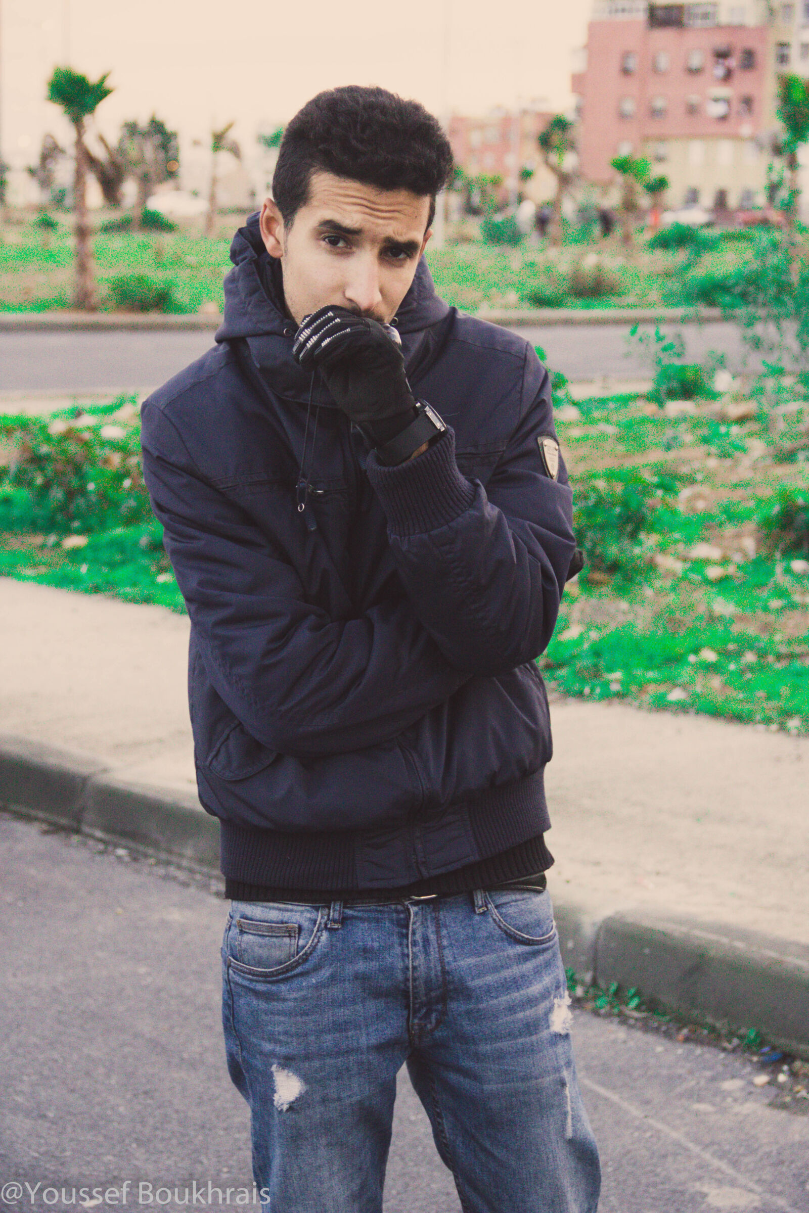 Canon EOS 550D (EOS Rebel T2i / EOS Kiss X4) sample photo. Young, man, standing, in photography