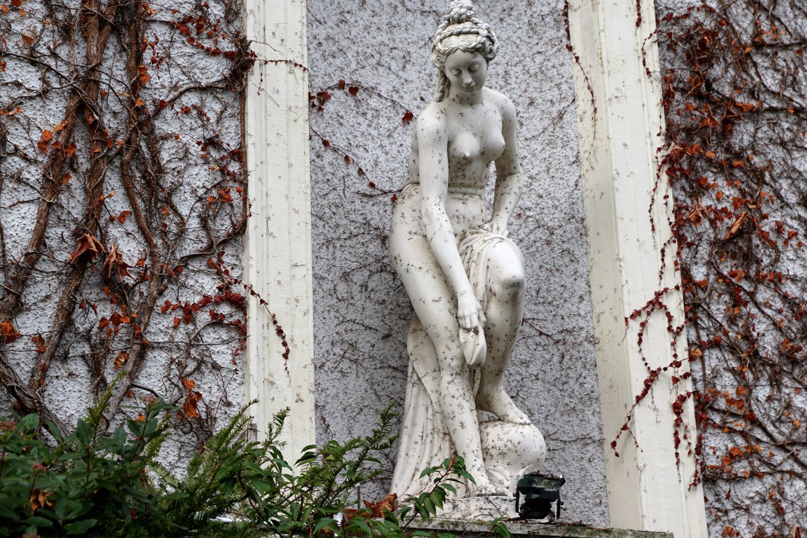 Sony ILCA-77M2 + Sony DT 16-50mm F2.8 SSM sample photo. Baden baden, statue, art photography