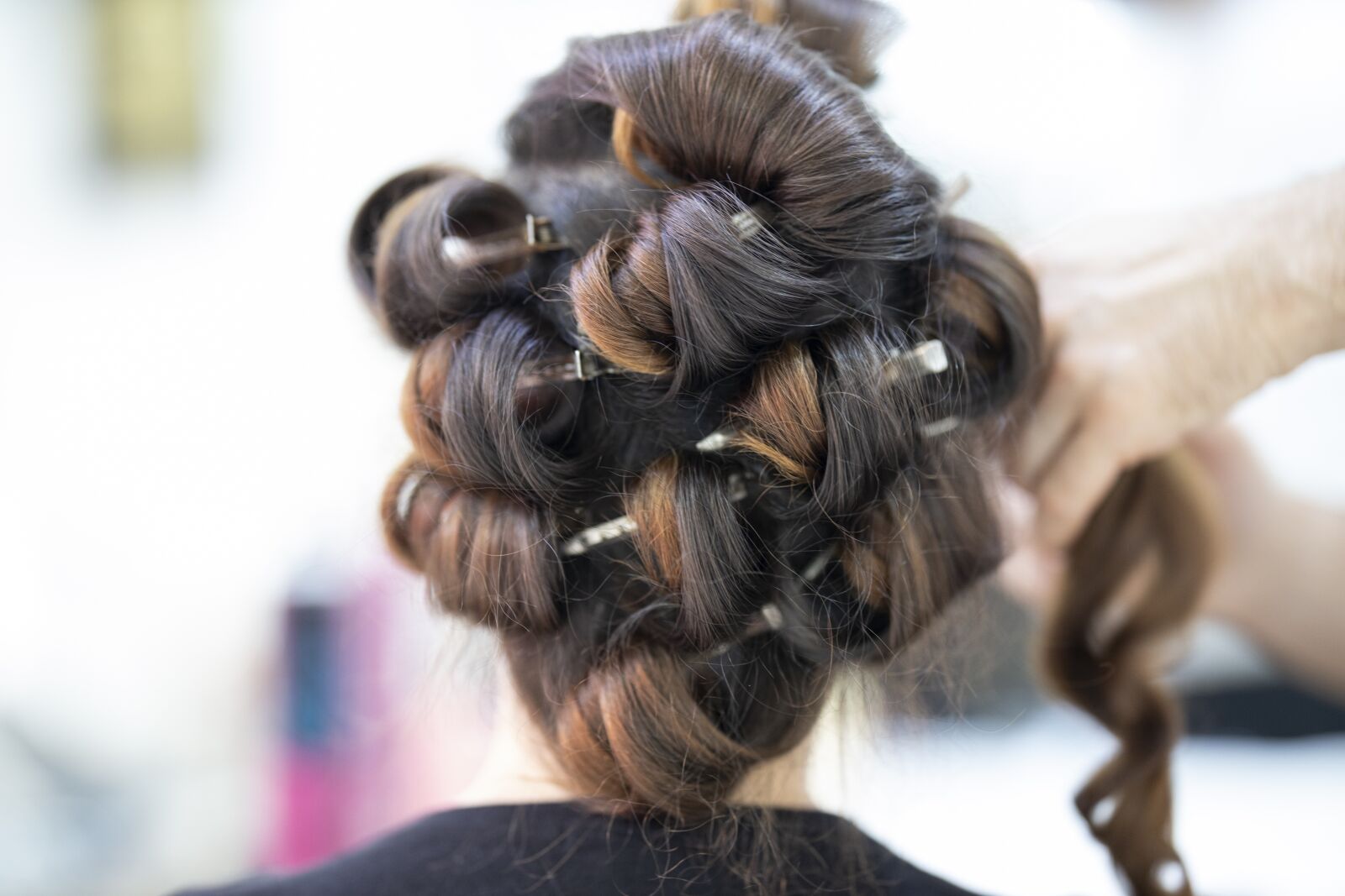 Canon RF 85mm F1.2L USM sample photo. Hairdresser, maintenance, hair photography