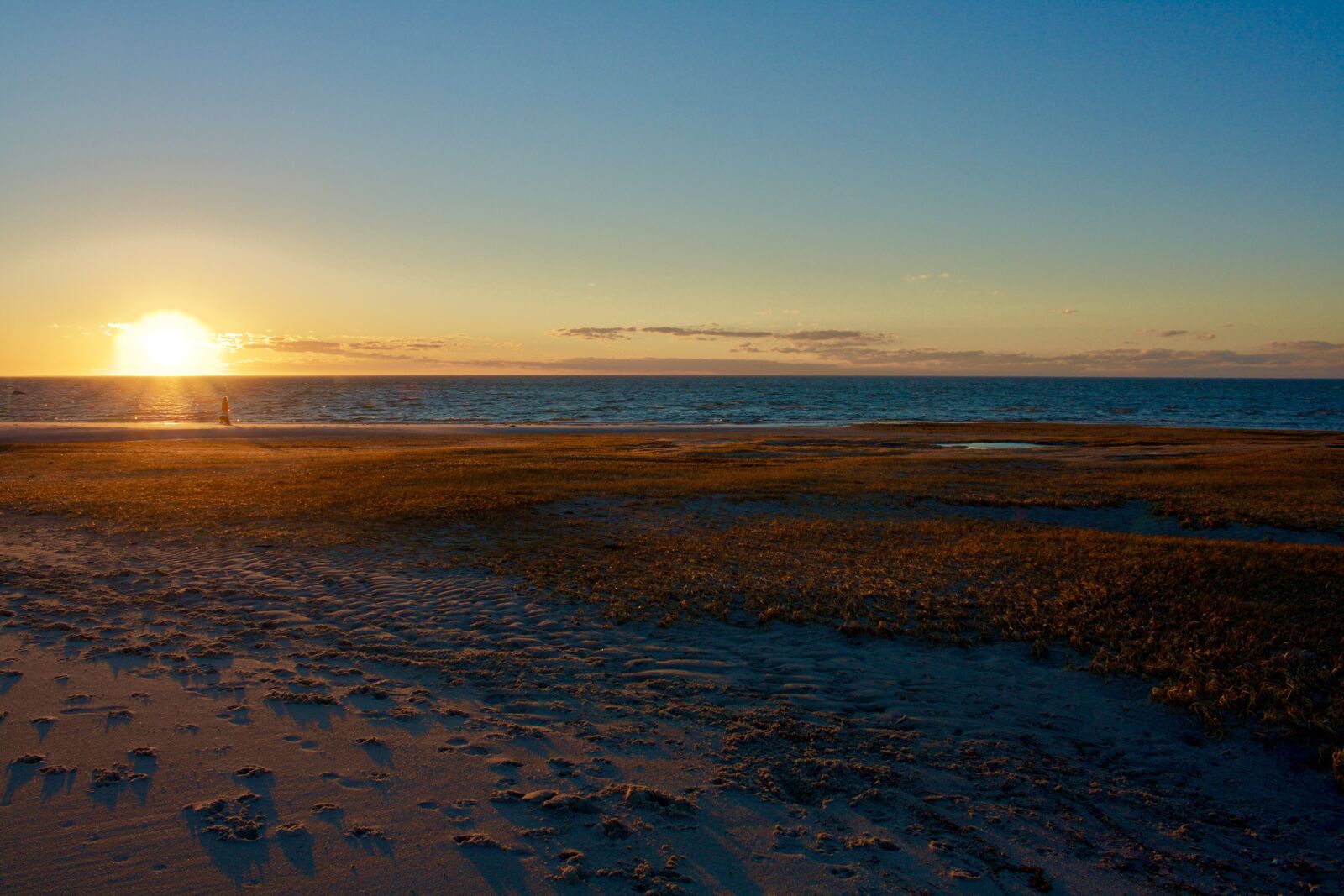 Canon EOS 1000D (EOS Digital Rebel XS / EOS Kiss F) sample photo. Sunset, water, nature photography