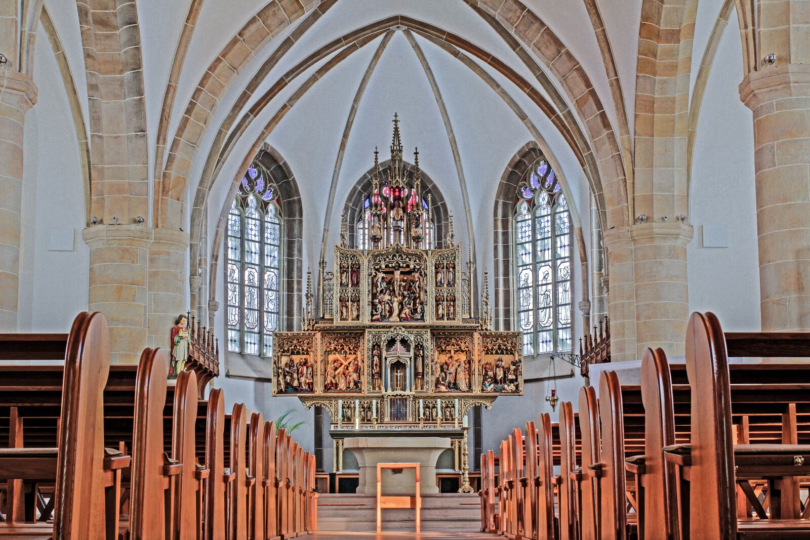 Canon EF 40mm F2.8 STM sample photo. Nave, meppen, altar photography