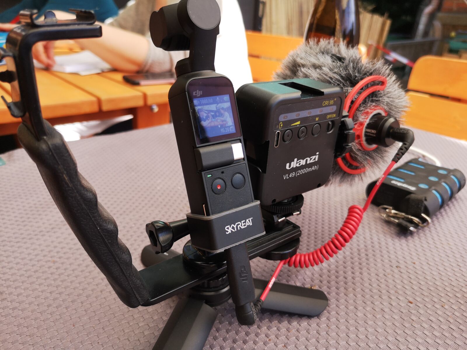 HUAWEI P20 sample photo. Camera, mount, technology photography