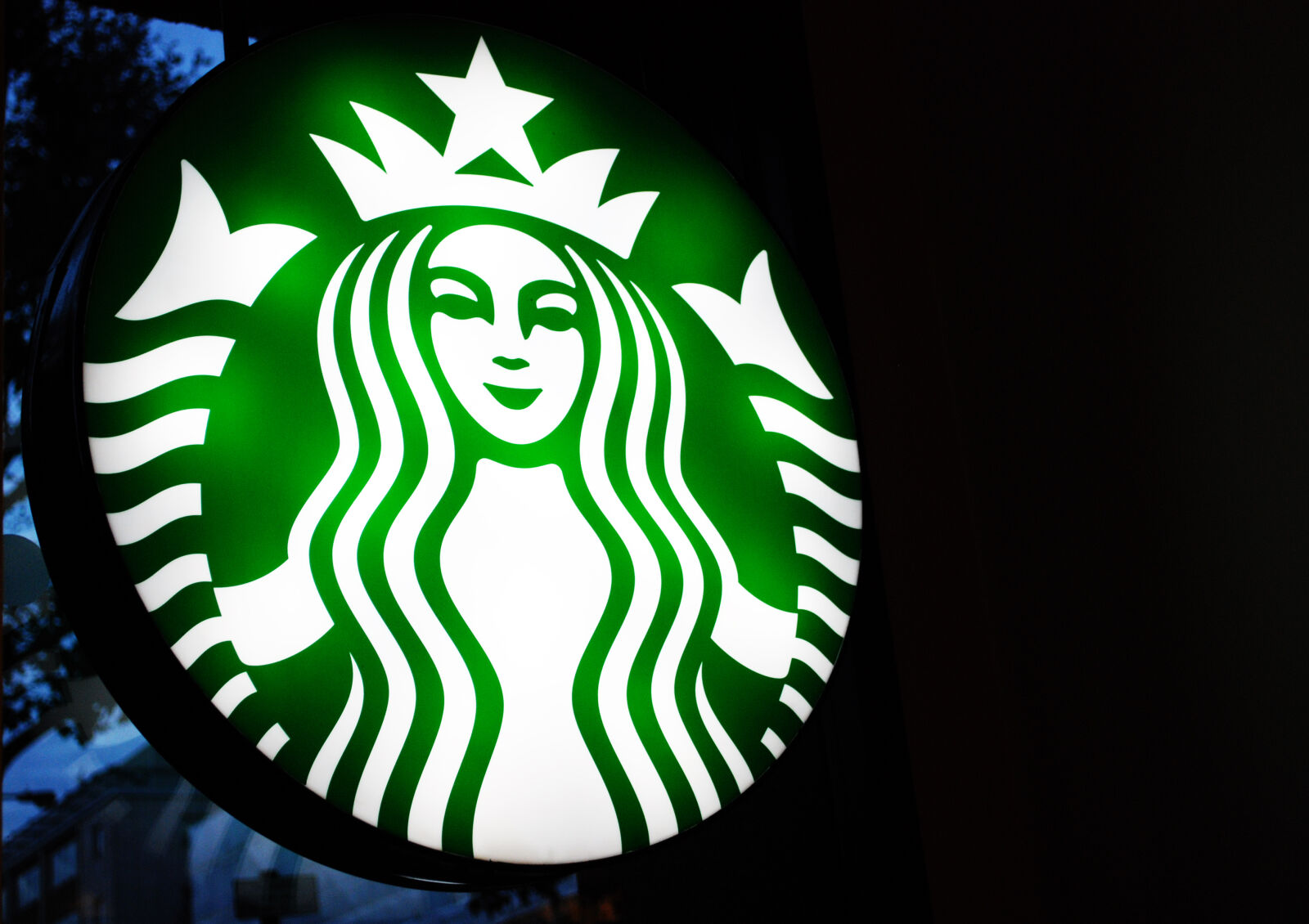 Nikon D80 sample photo. Starbucks photography