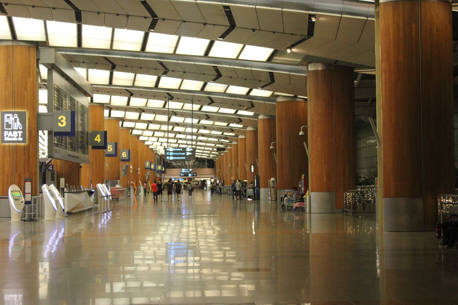 Canon EOS 550D (EOS Rebel T2i / EOS Kiss X4) sample photo. Airport, changi, singapore photography