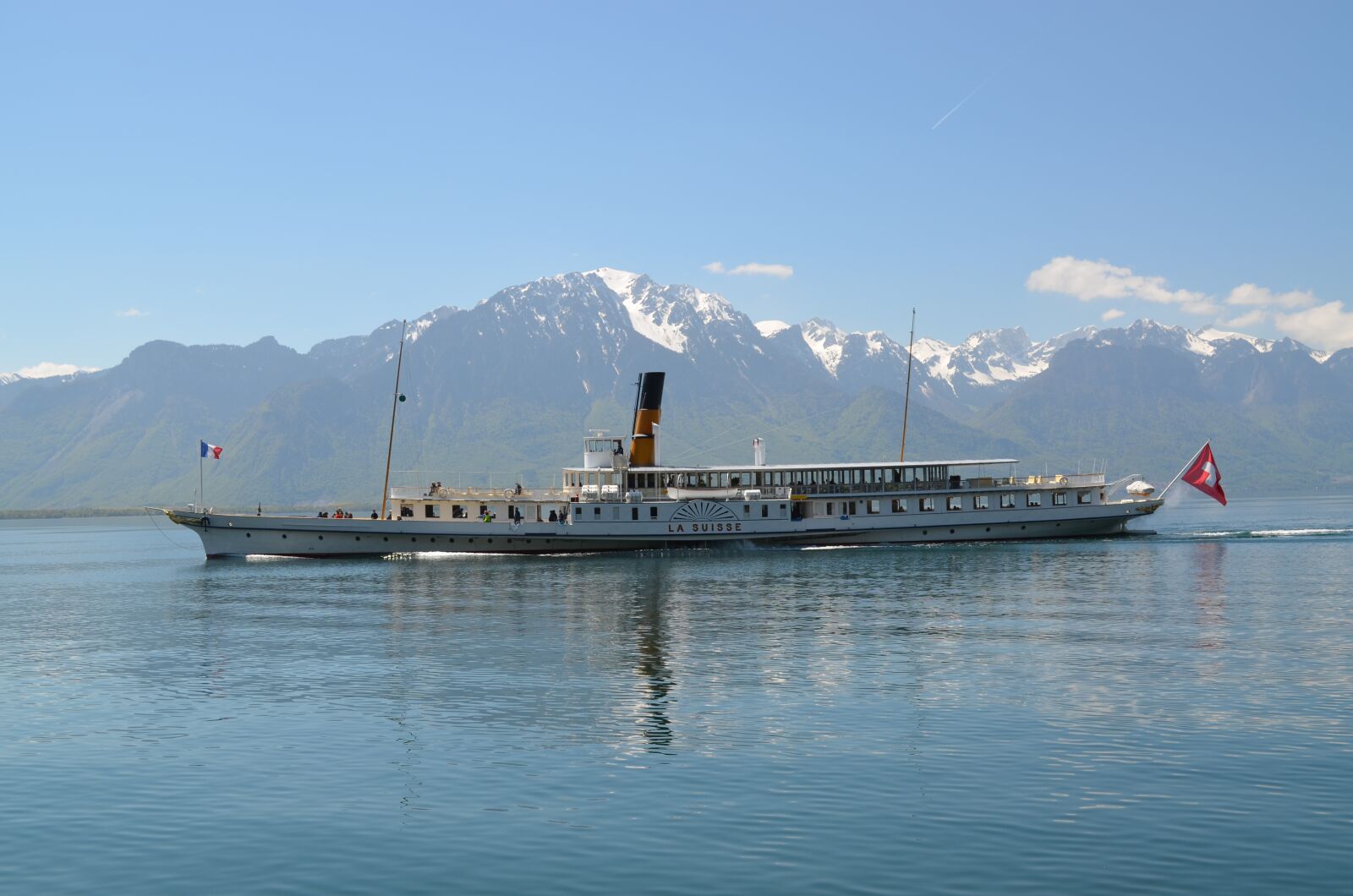 Nikon D5100 sample photo. Switzerland, lake geneva, ship photography