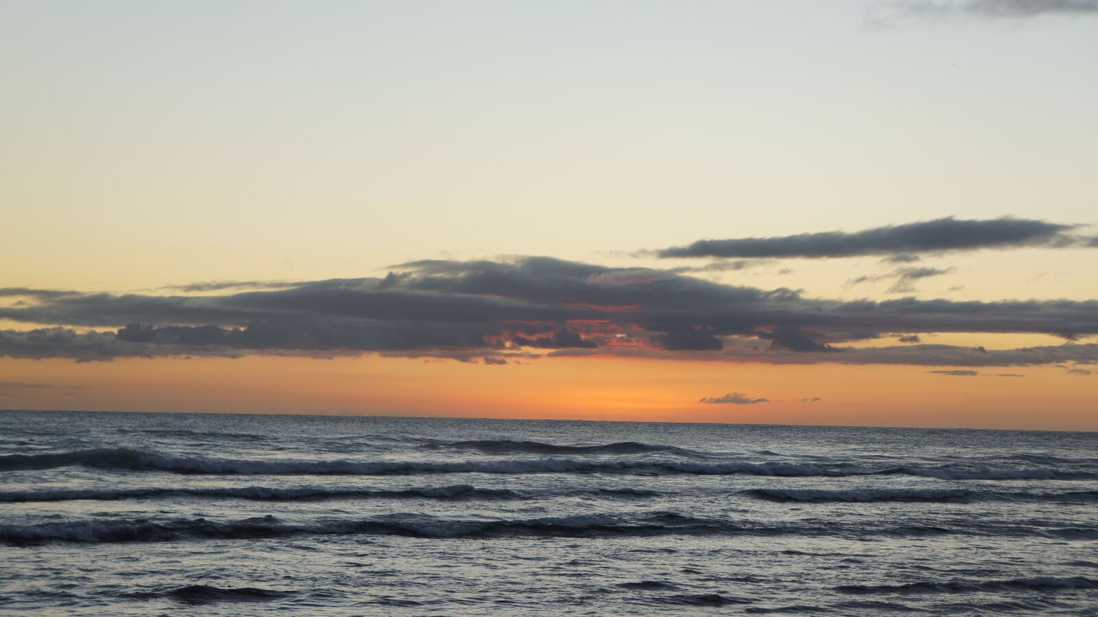Sony Alpha NEX-5N sample photo. Beach, sunset, sunset beach photography