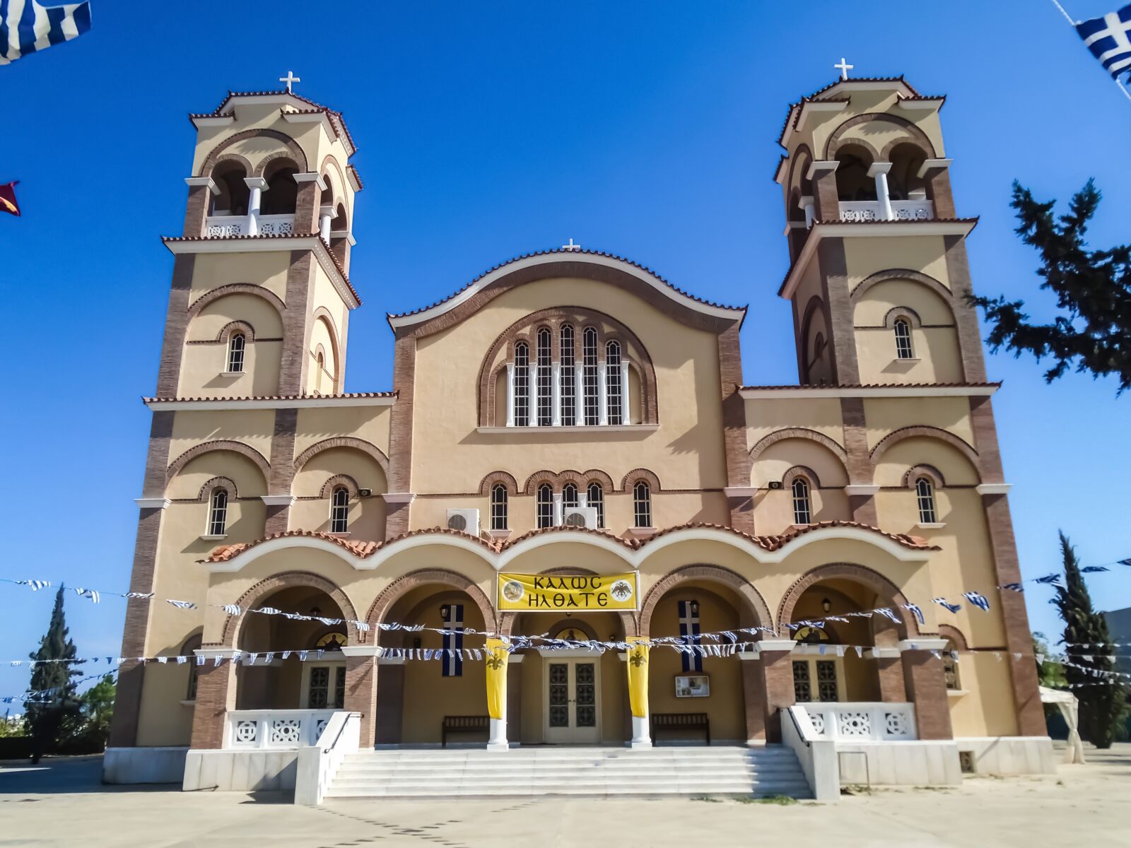 Sony Cyber-shot DSC-W800 sample photo. Cyprus, paralimni, church photography