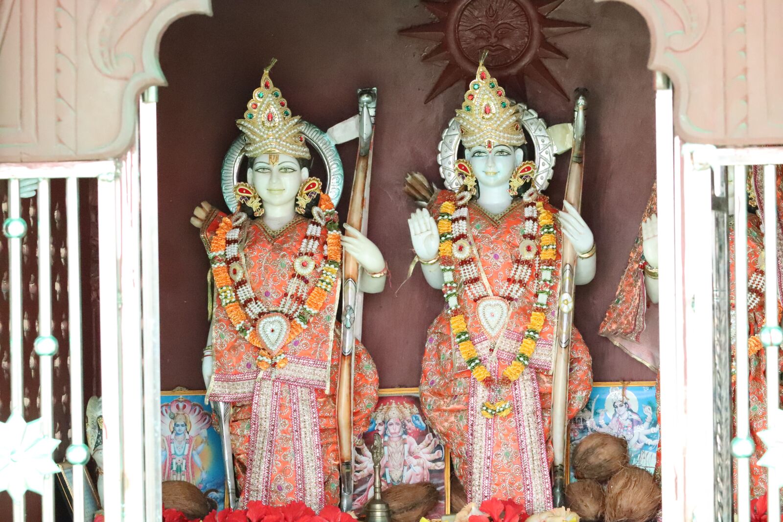 Canon EOS 77D (EOS 9000D / EOS 770D) sample photo. Rama, hanuman, dussehra photography