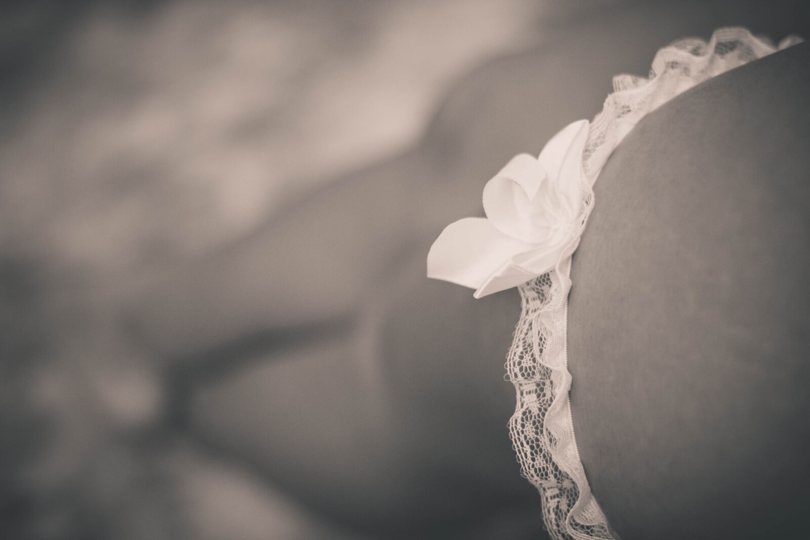 Canon EOS 60D + Canon EF 50mm F1.8 II sample photo. Lingerie, bride, bodouir photography