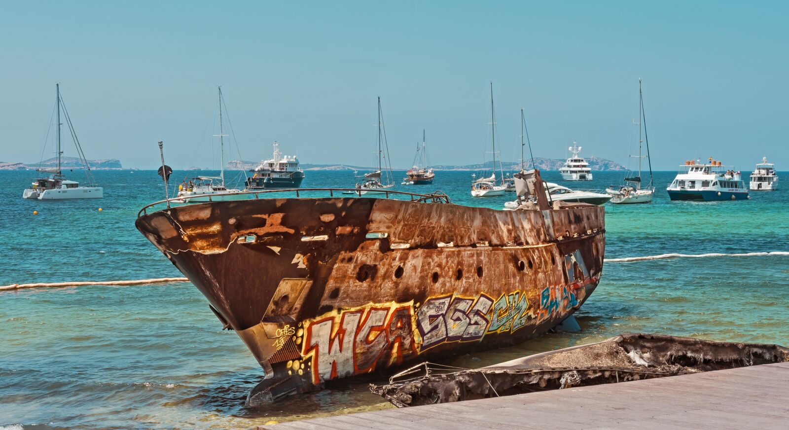 Nikon D7200 sample photo. Boat, abandoned, shipwreck photography