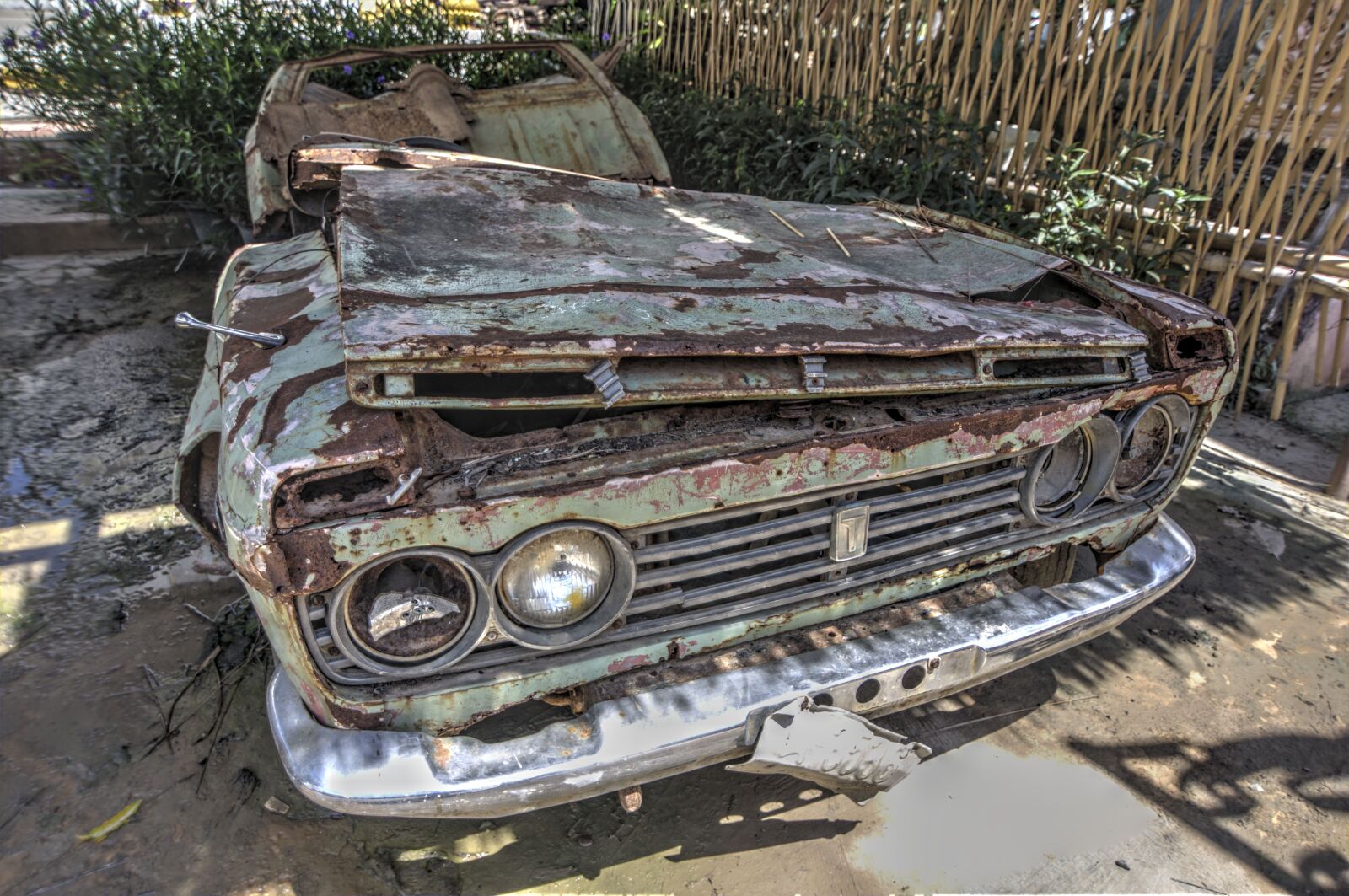 Nikon D7200 sample photo. Old car, car wreck photography