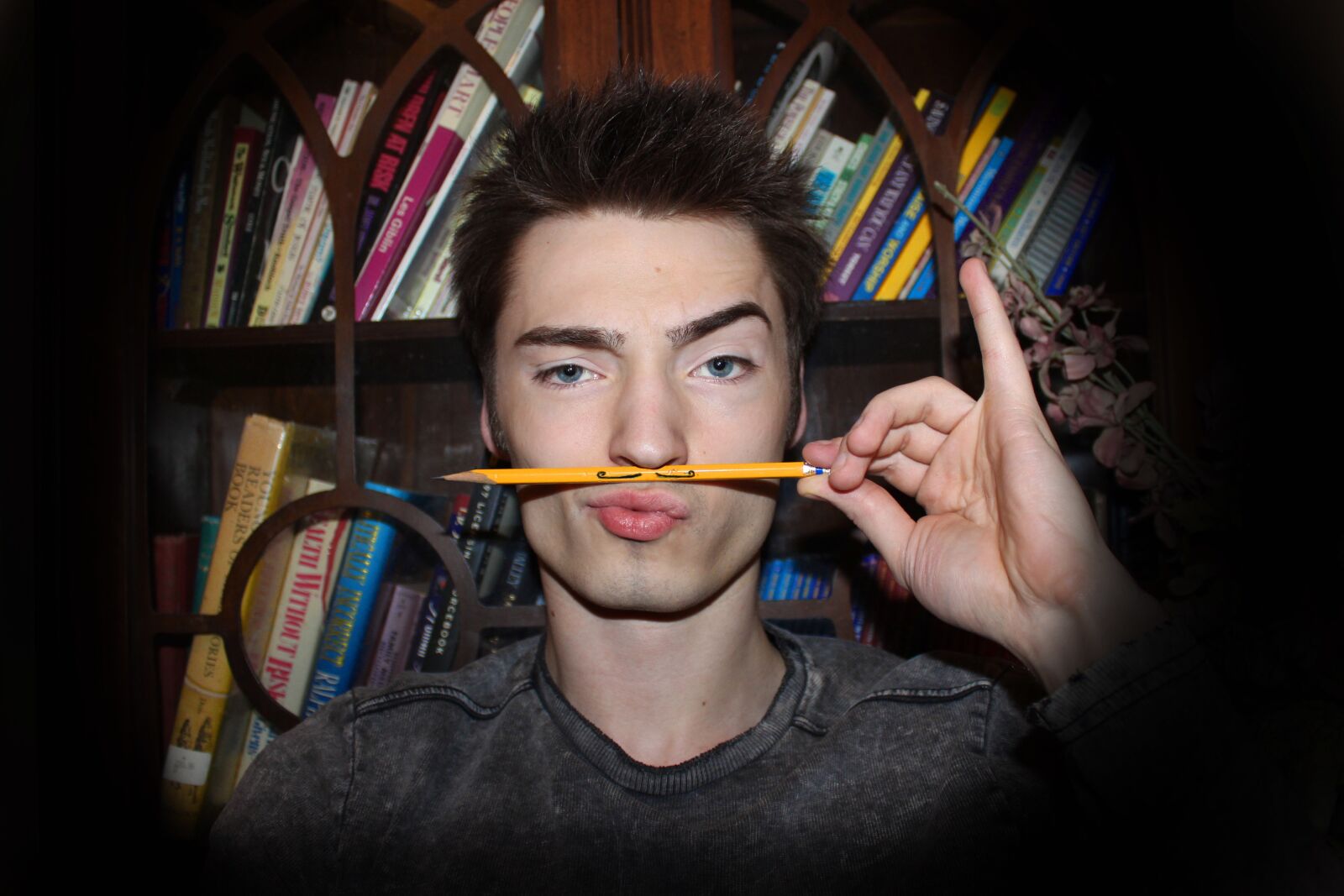 Canon EOS 600D (Rebel EOS T3i / EOS Kiss X5) sample photo. Pencil, mustache, smexy photography