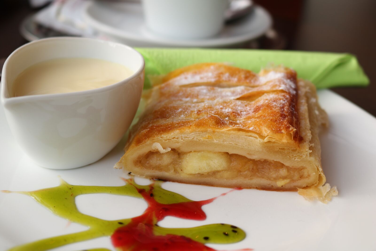 Canon EOS 750D (EOS Rebel T6i / EOS Kiss X8i) sample photo. Eat, coffee time, brand photography