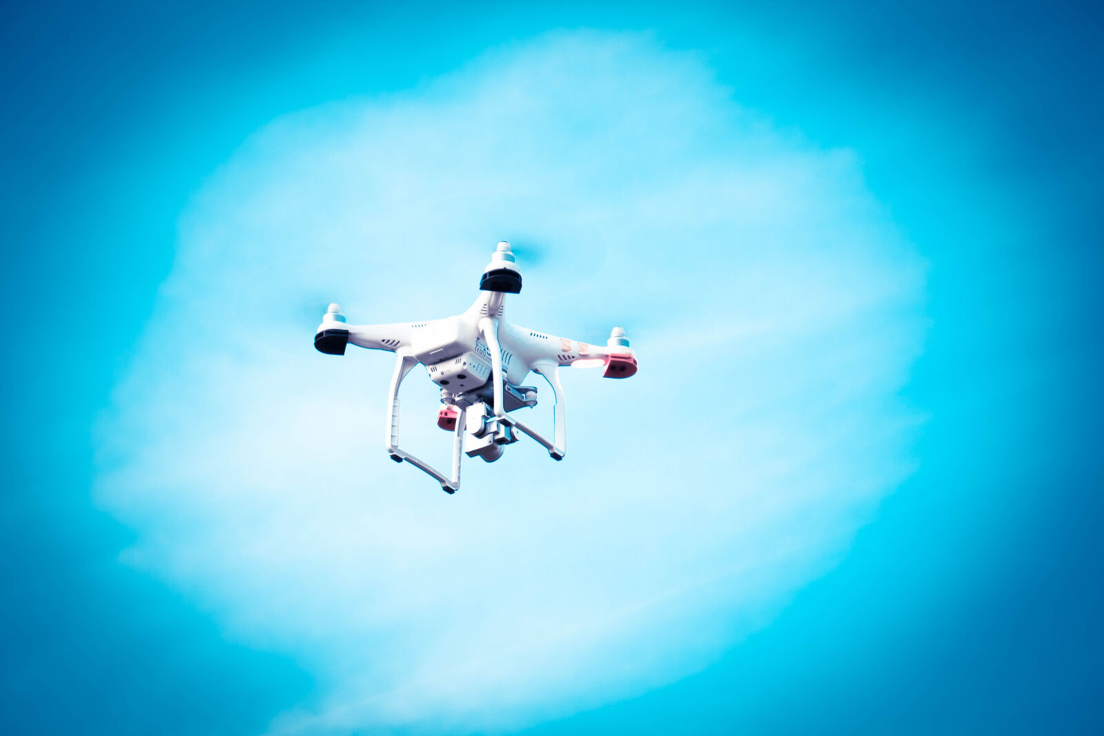Canon EOS 700D (EOS Rebel T5i / EOS Kiss X7i) sample photo. Blue, sky, drone, aerial photography