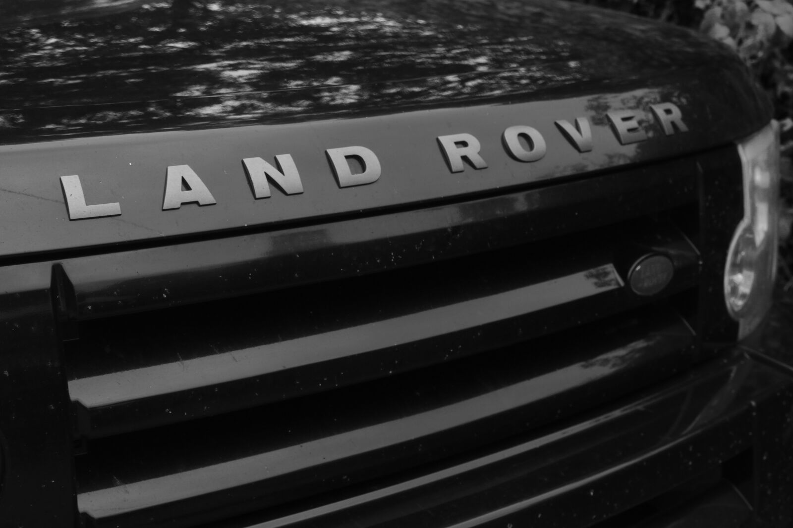 Canon EOS 750D (EOS Rebel T6i / EOS Kiss X8i) sample photo. Land rover, perspective, auto photography
