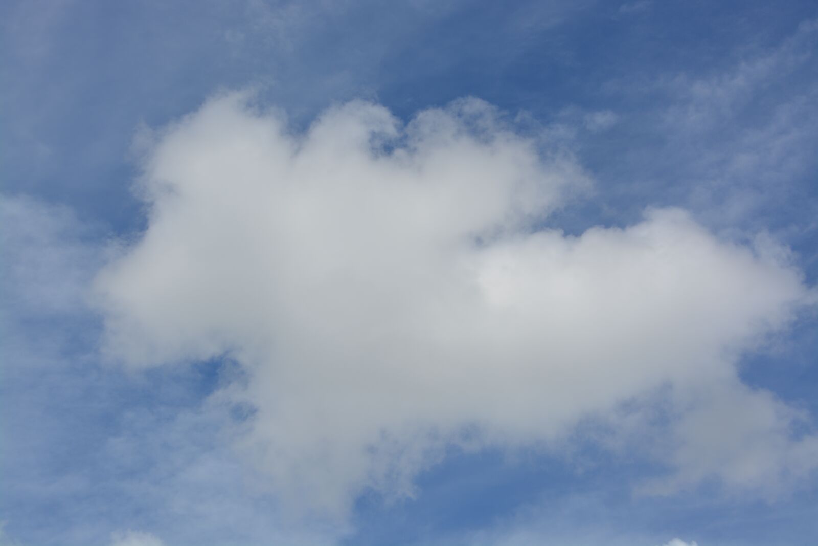 Nikon D5200 sample photo. Sky, cloud, form photography