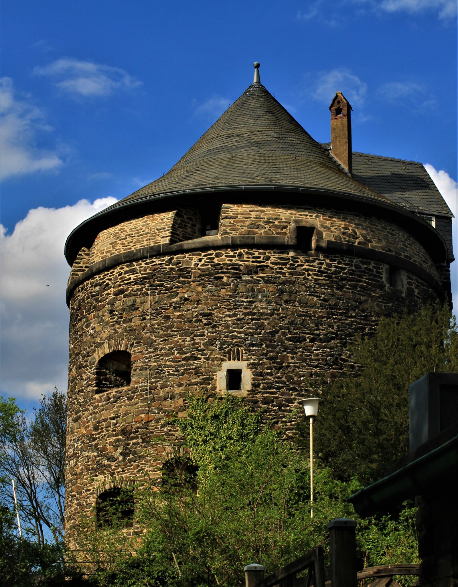 Canon EF-S 35mm F2.8 Macro IS STM sample photo. Tower, round tower, castle photography