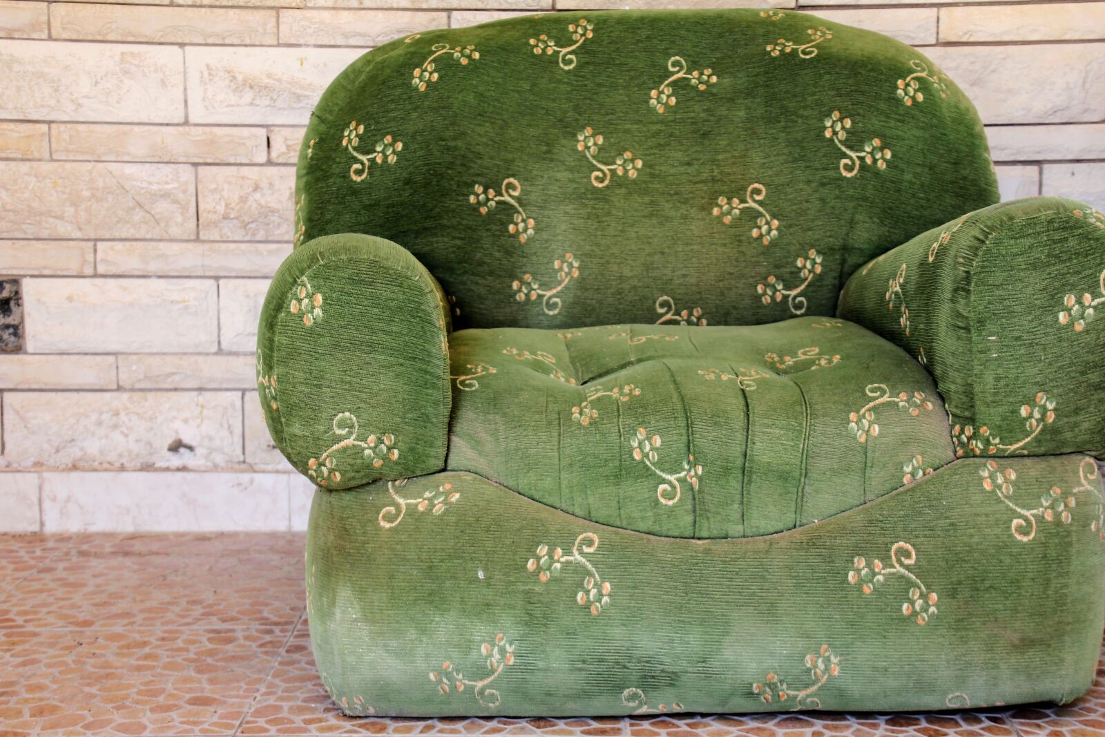 Canon EOS 60D sample photo. Vintage, chair, furniture photography