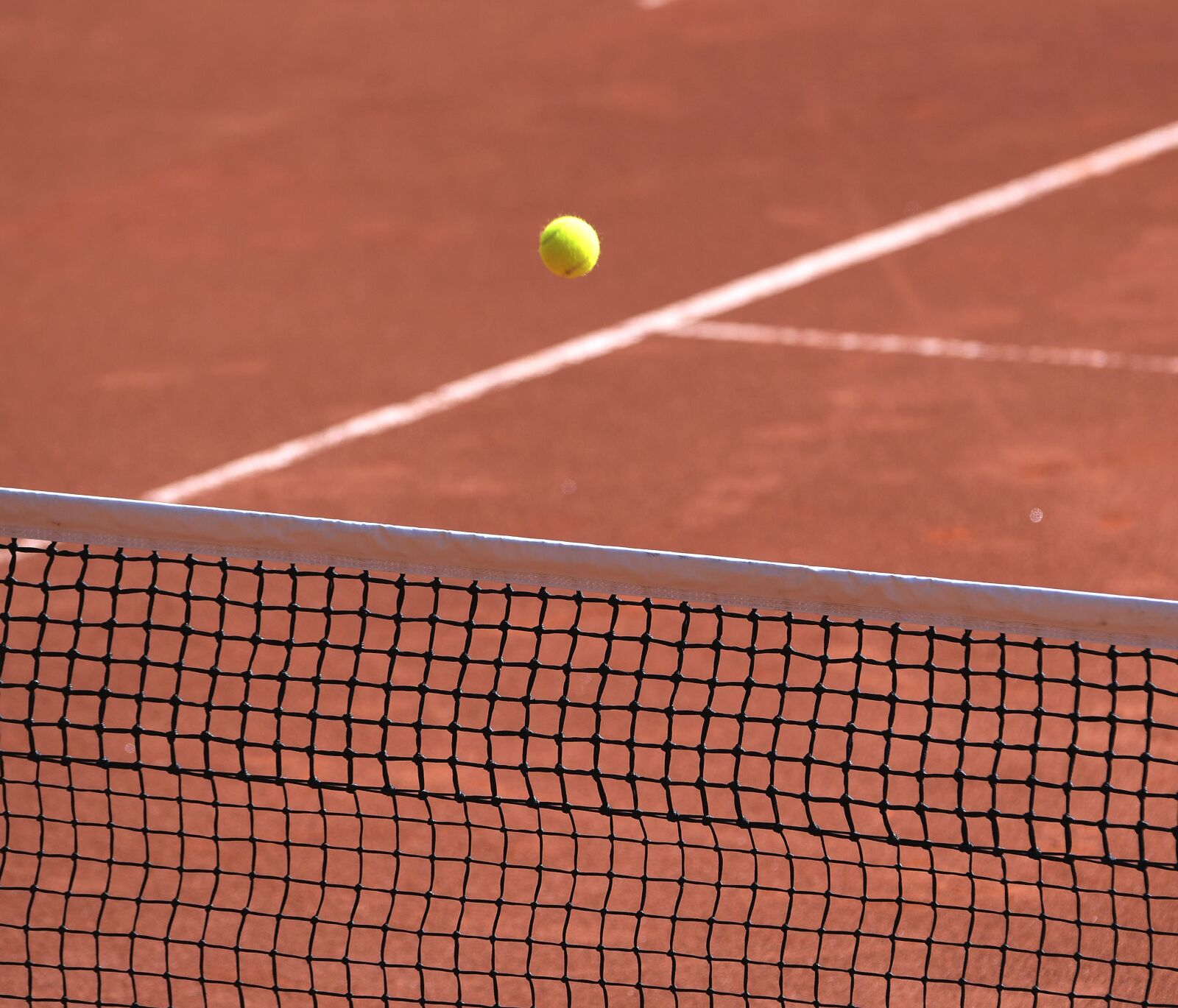 Nikon D5 sample photo. Tennis, tennis court, clay photography