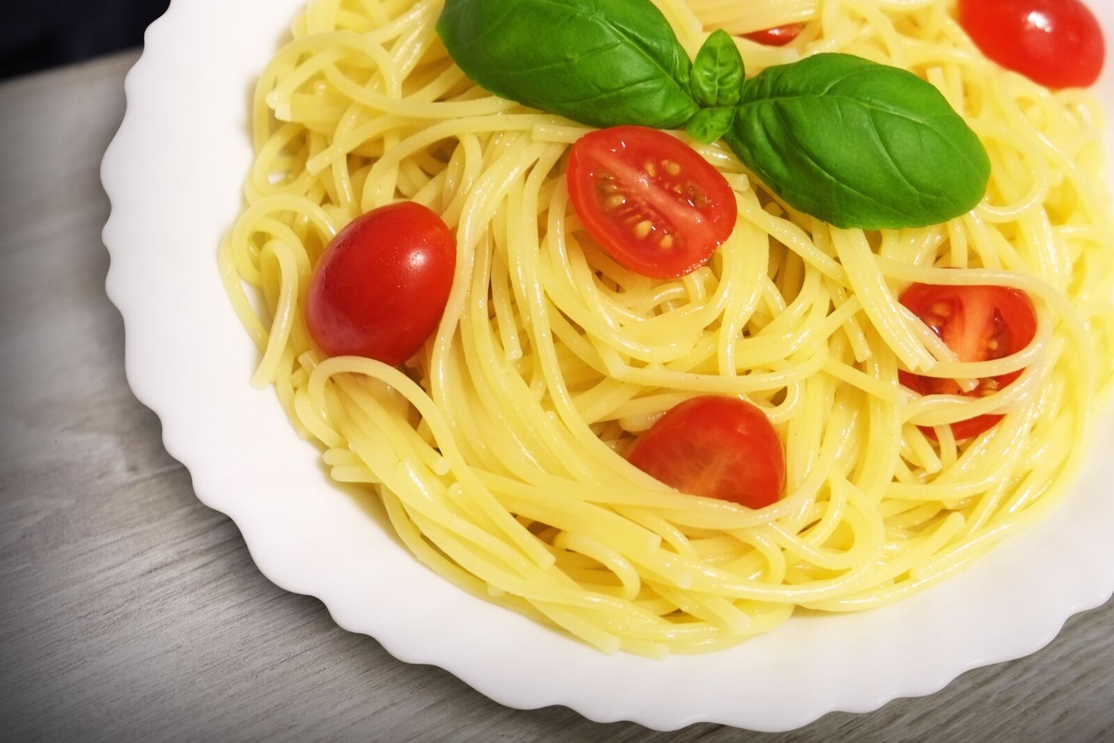 Fujifilm X-E1 sample photo. Noodles, spaghetti, pasta photography