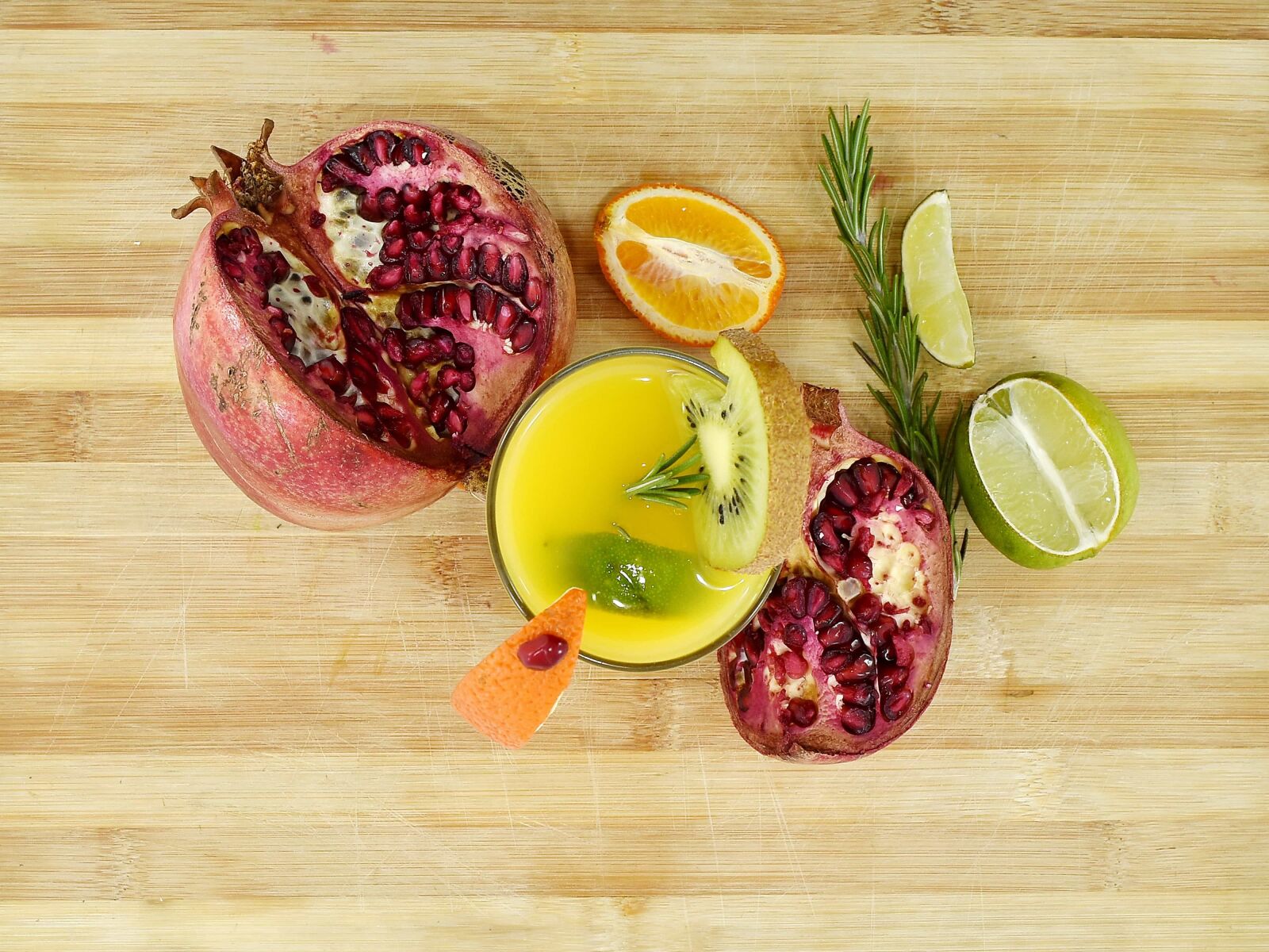 Nikon D5500 sample photo. Delicious, fresh, fruit juice photography