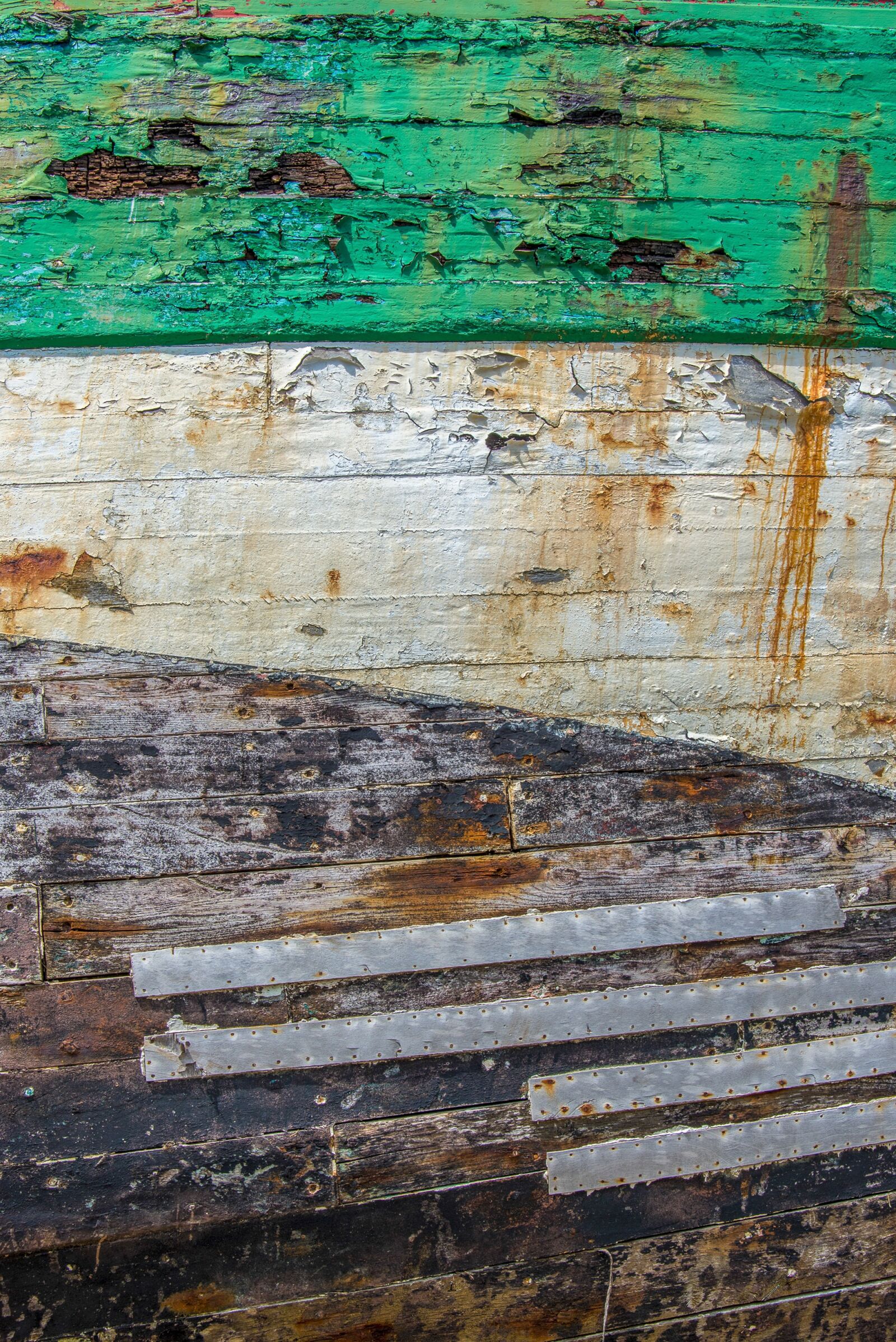 Nikon D610 sample photo. Texture, old boat, wood photography