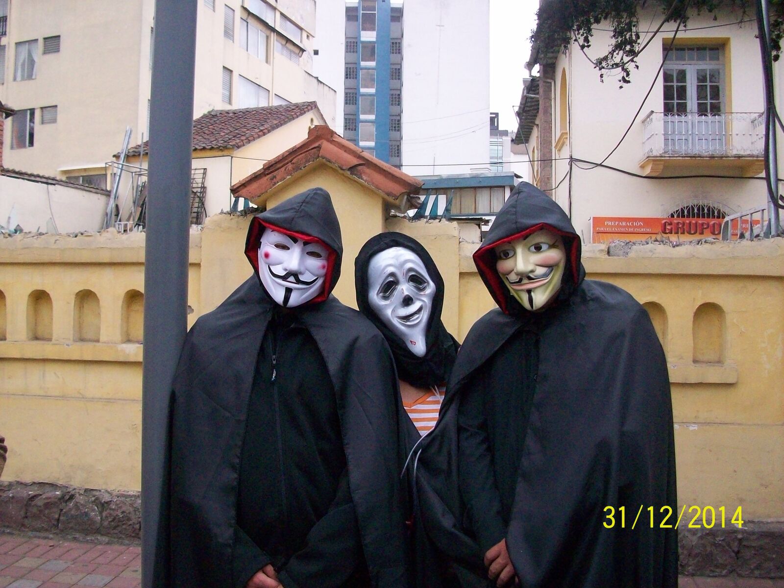 Kodak EASYSHARE M763 DIGITAL CAMERA sample photo. Happy, new year, quito photography