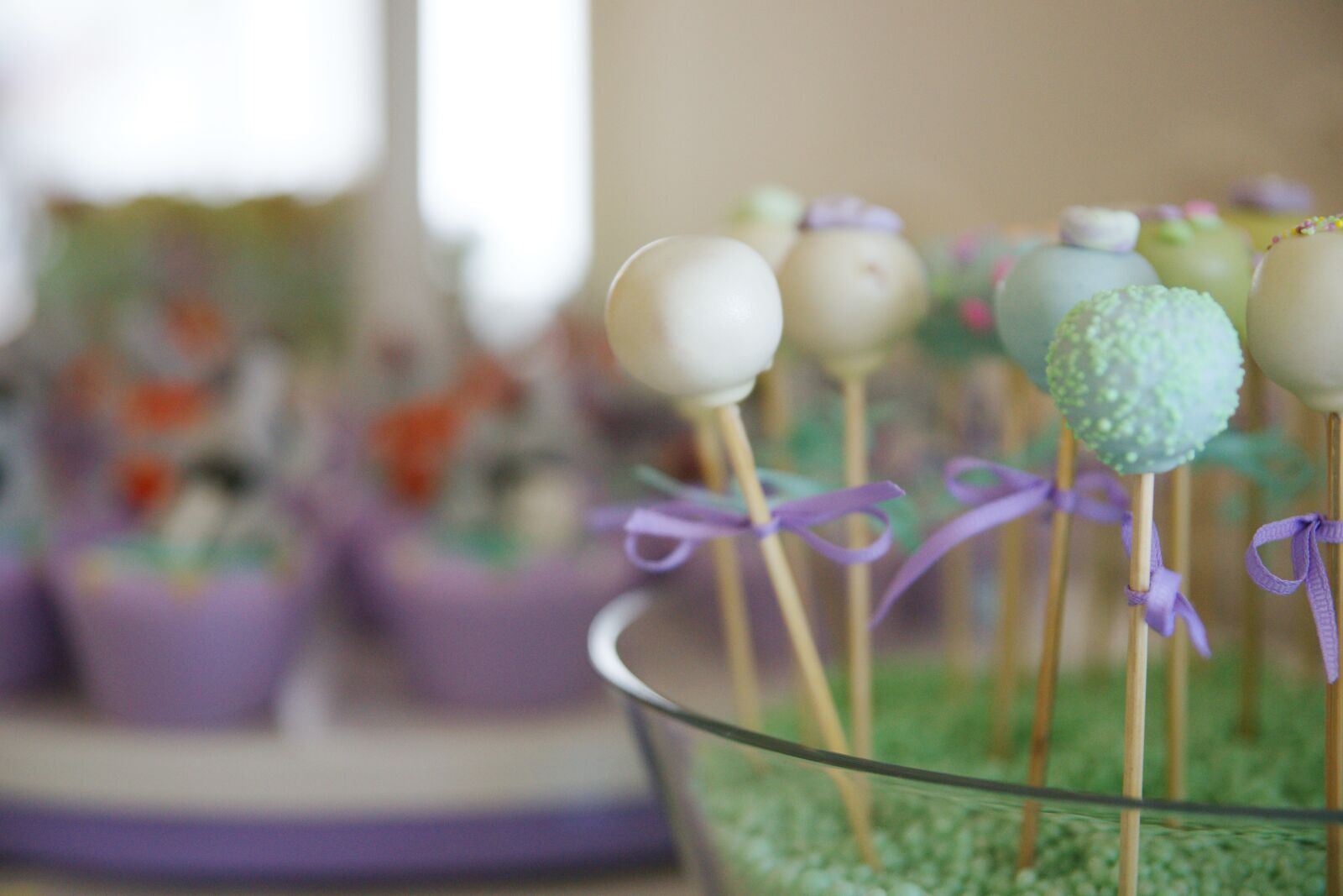 Sony Alpha DSLR-A850 sample photo. Celebration, party, gift photography