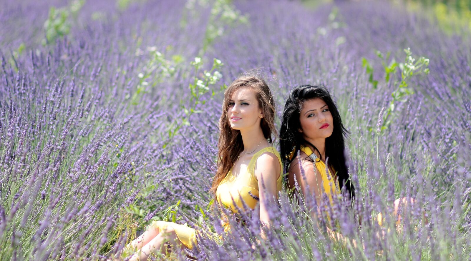 Canon EOS 450D (EOS Rebel XSi / EOS Kiss X2) sample photo. Girls, lavender, two photography