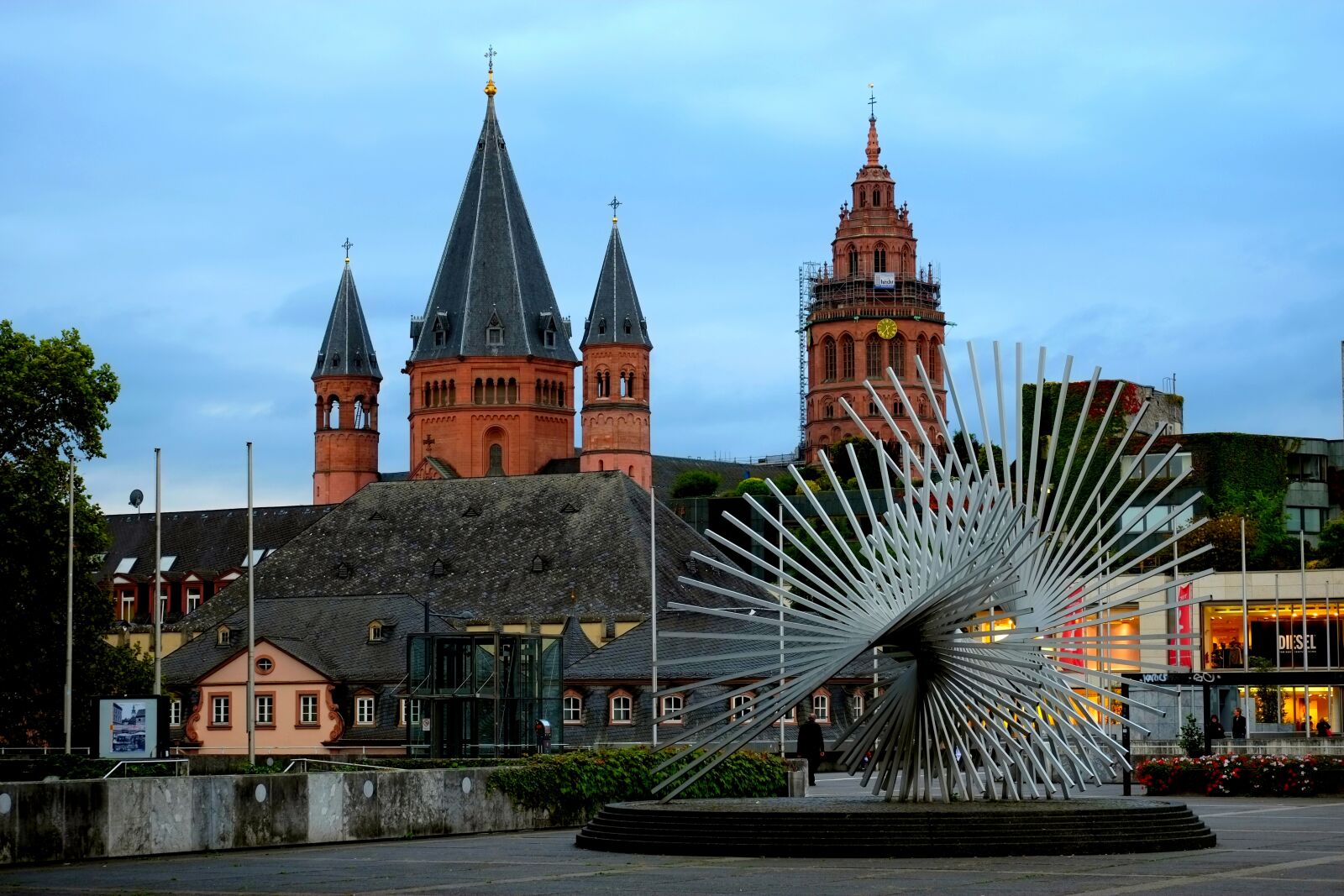 Fujifilm X-E1 sample photo. Mainz, city, building photography