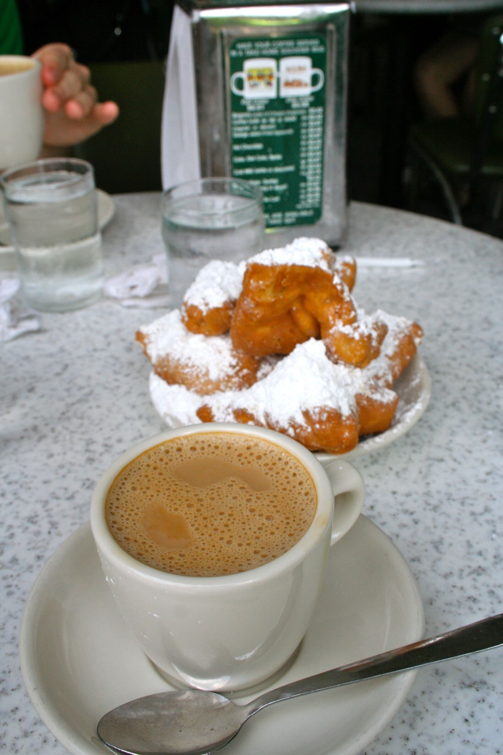 Canon EOS 350D (EOS Digital Rebel XT / EOS Kiss Digital N) sample photo. Beignets, cafe, du, monde photography