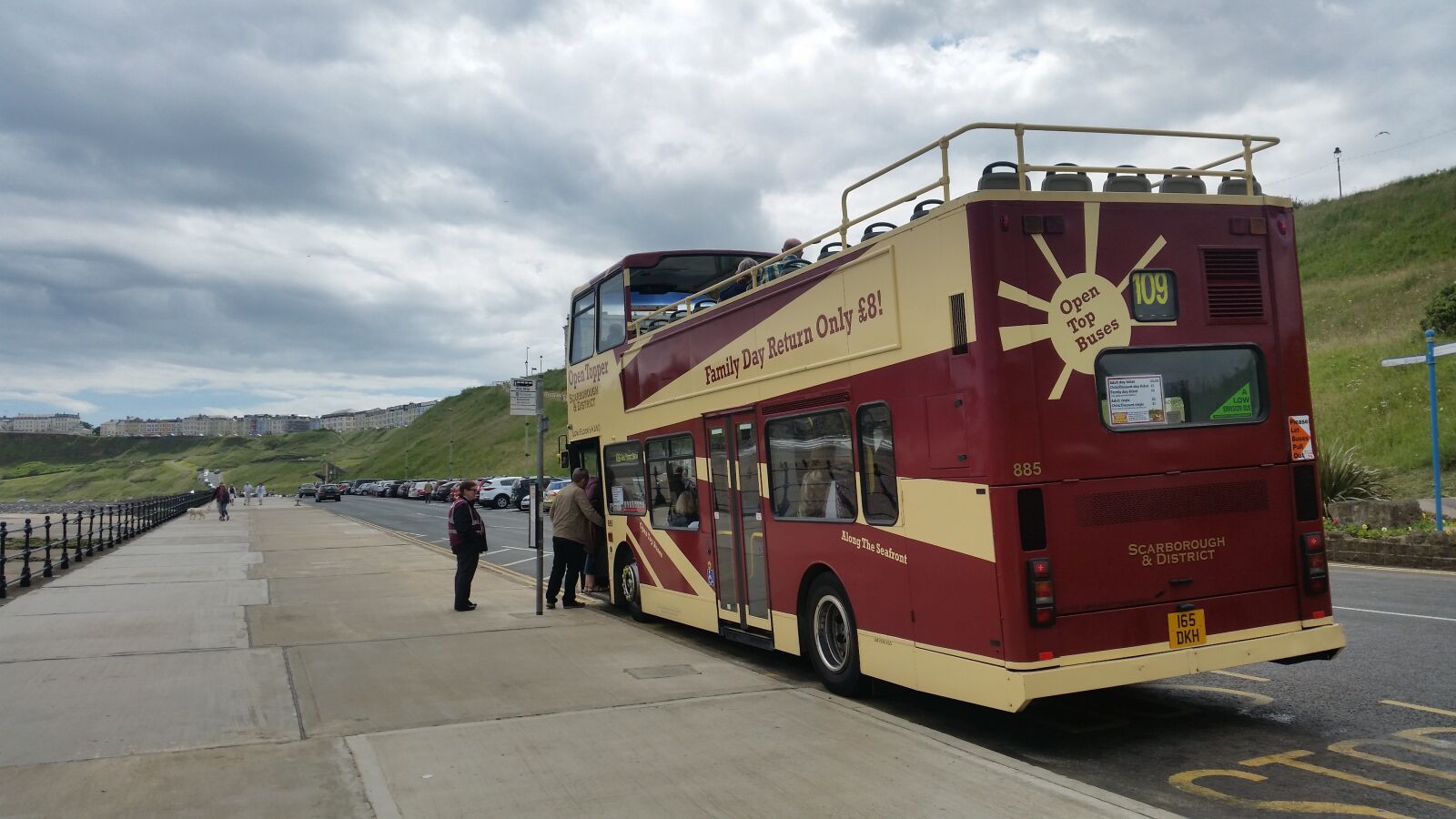 Samsung Galaxy S5 sample photo. Open top bus, beach photography