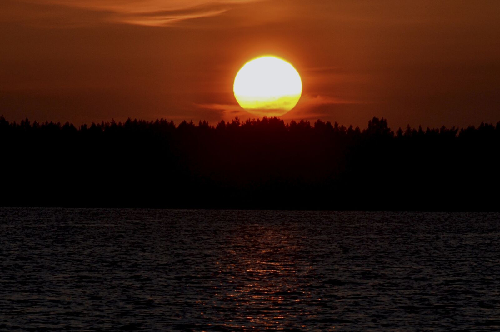 Nikon D3100 sample photo. Sunset, lake, atmosphere photography