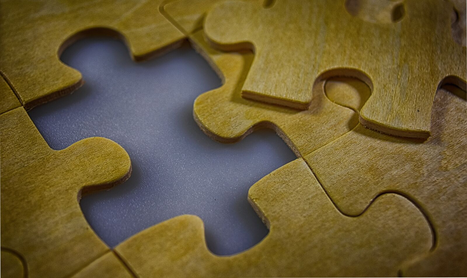 Nikon D7200 sample photo. Puzzle, last part, wood photography