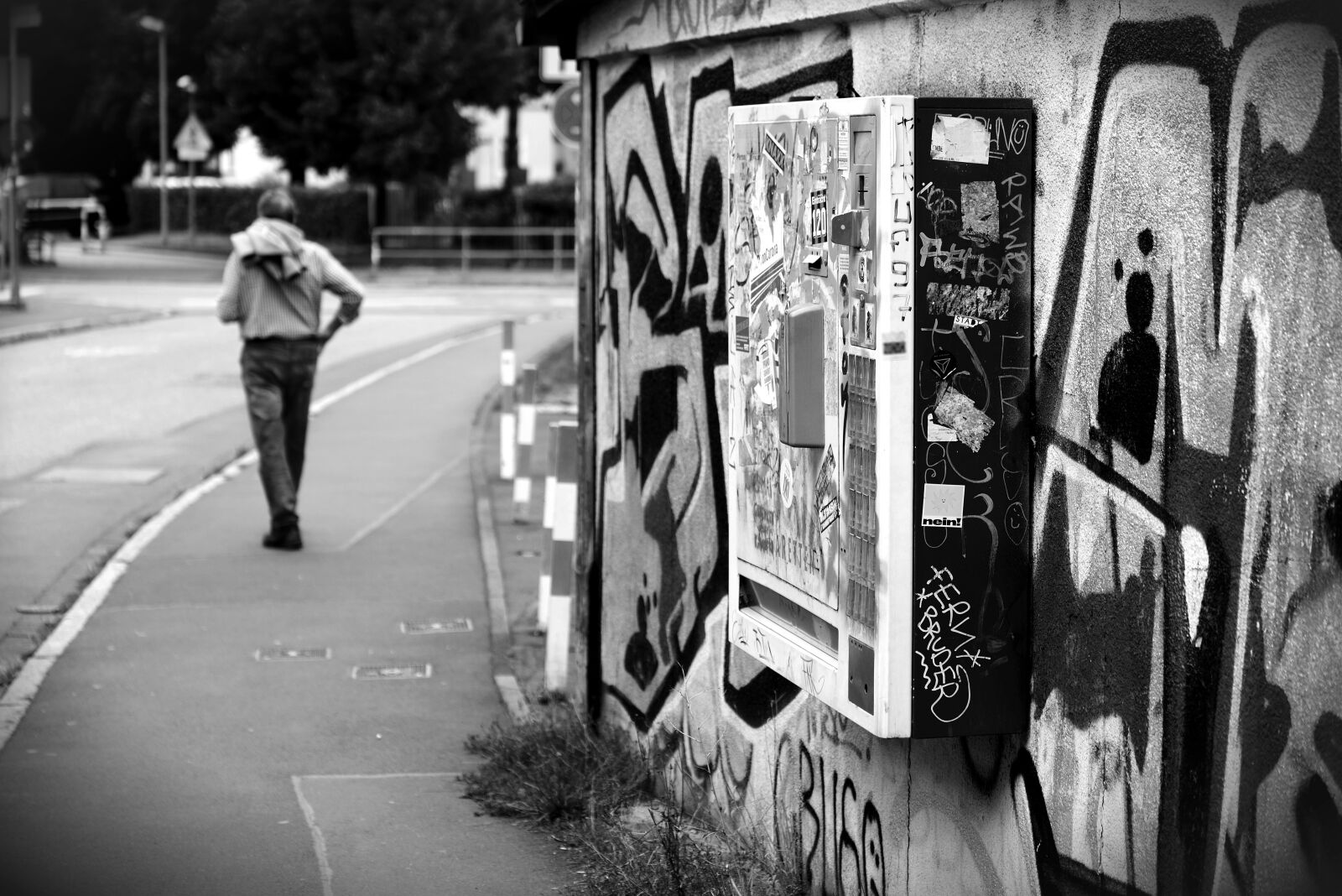 Nikon D610 sample photo. Street, graffiti, wall photography