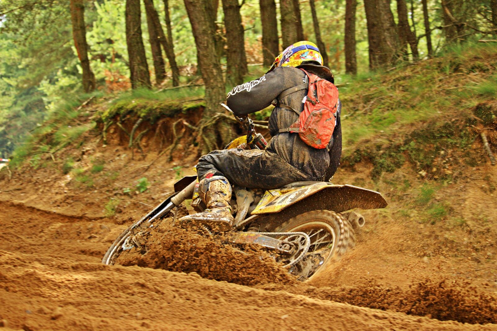 Canon EOS 100D (EOS Rebel SL1 / EOS Kiss X7) sample photo. Motocross, enduro, motocross ride photography