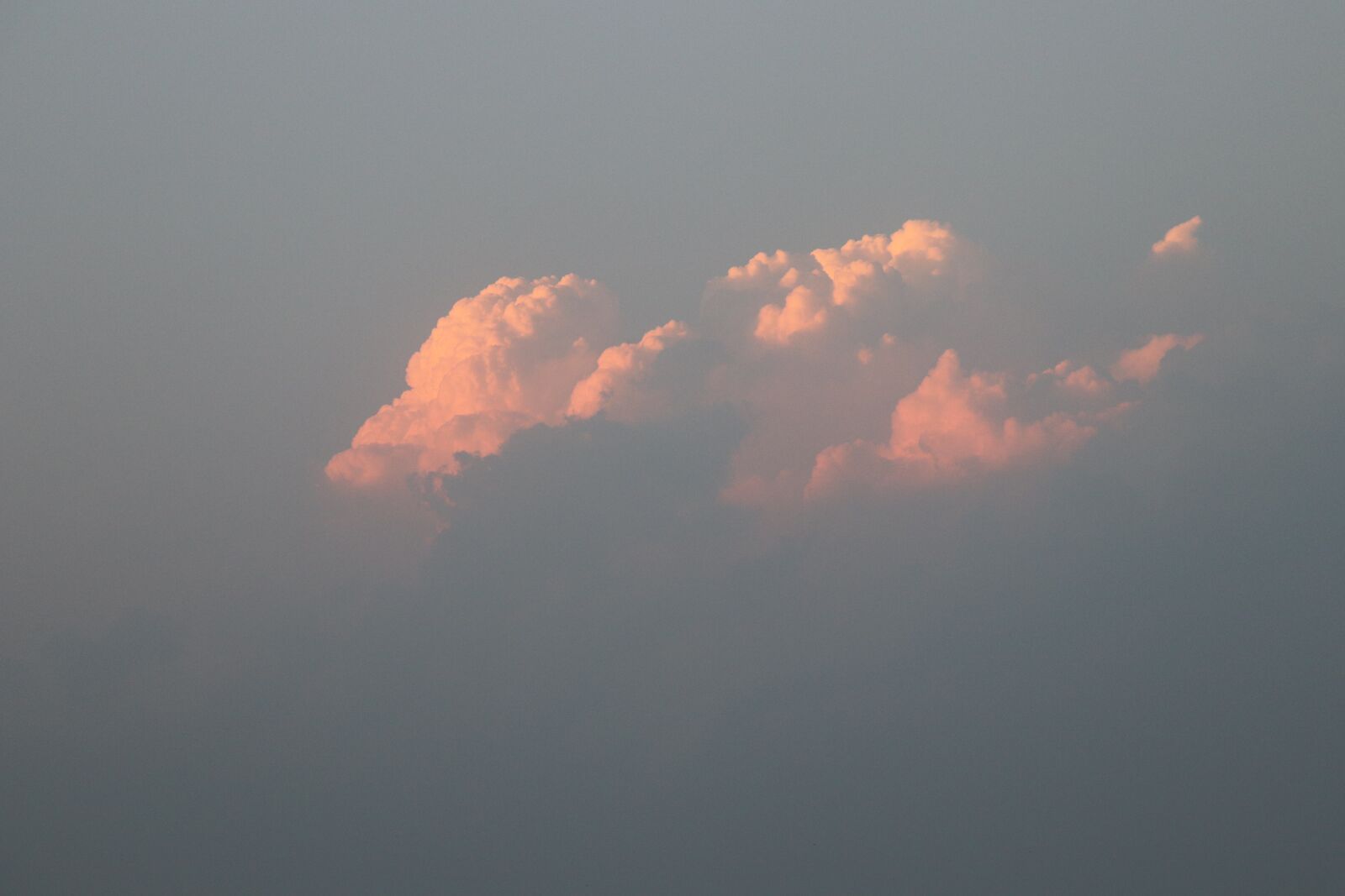 Canon EOS 200D (EOS Rebel SL2 / EOS Kiss X9) sample photo. Clouds, sky, blue photography