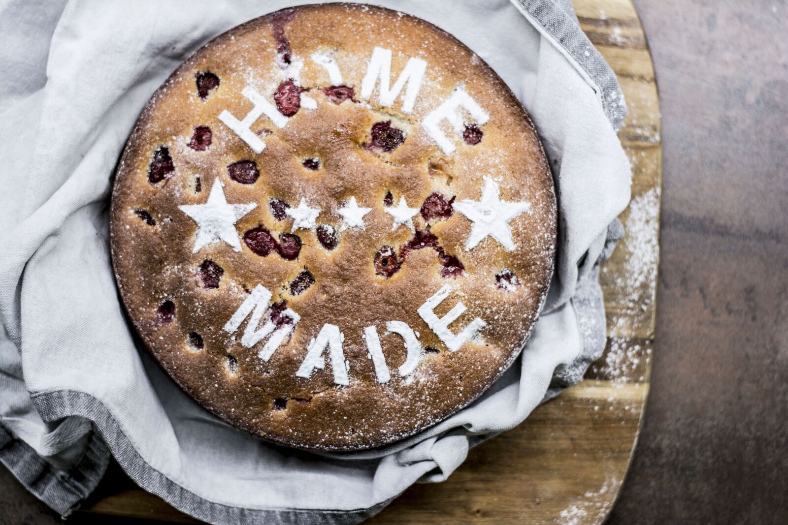 Nikon D5200 sample photo. Cake, homemade, dessert photography