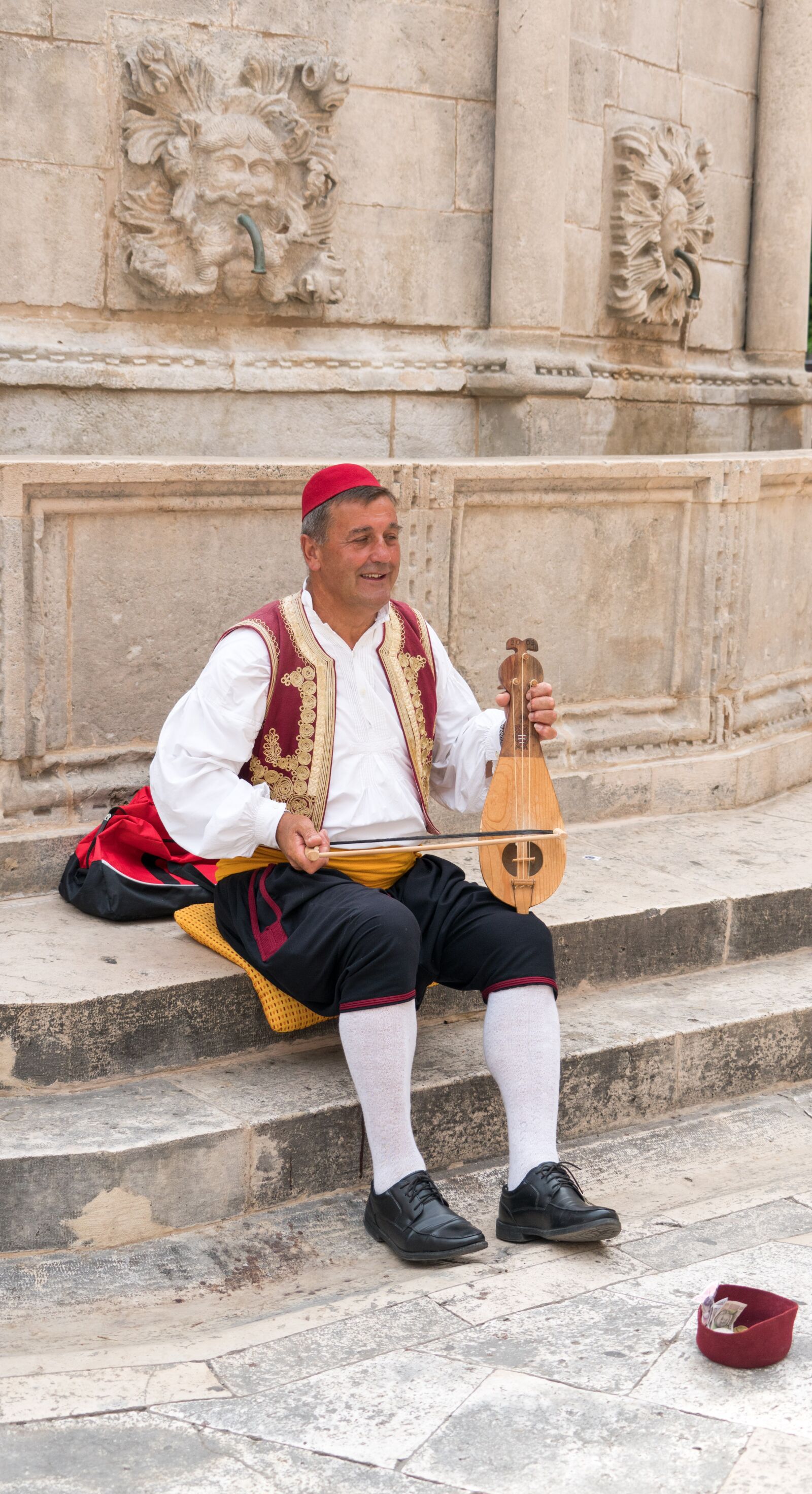 Sony a7R II + Sony FE 24-240mm F3.5-6.3 OSS sample photo. Musician, croatia, dubrovnik photography