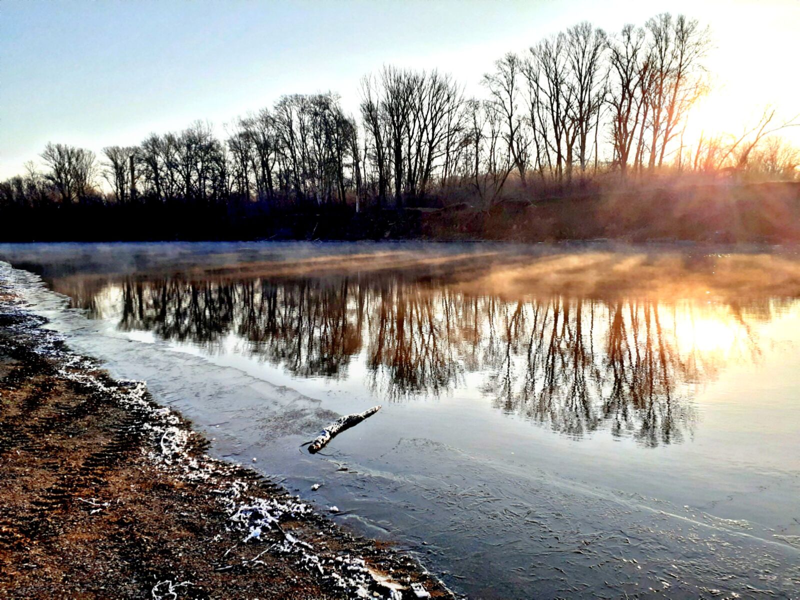 Samsung Galaxy A20 sample photo. Autumn, first ice, river photography